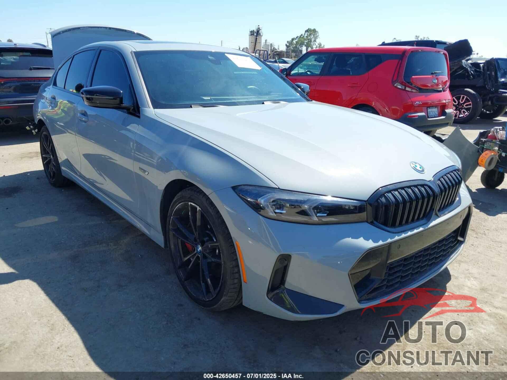 BMW 3 SERIES 2023 - 3MW39FF03P8D43783