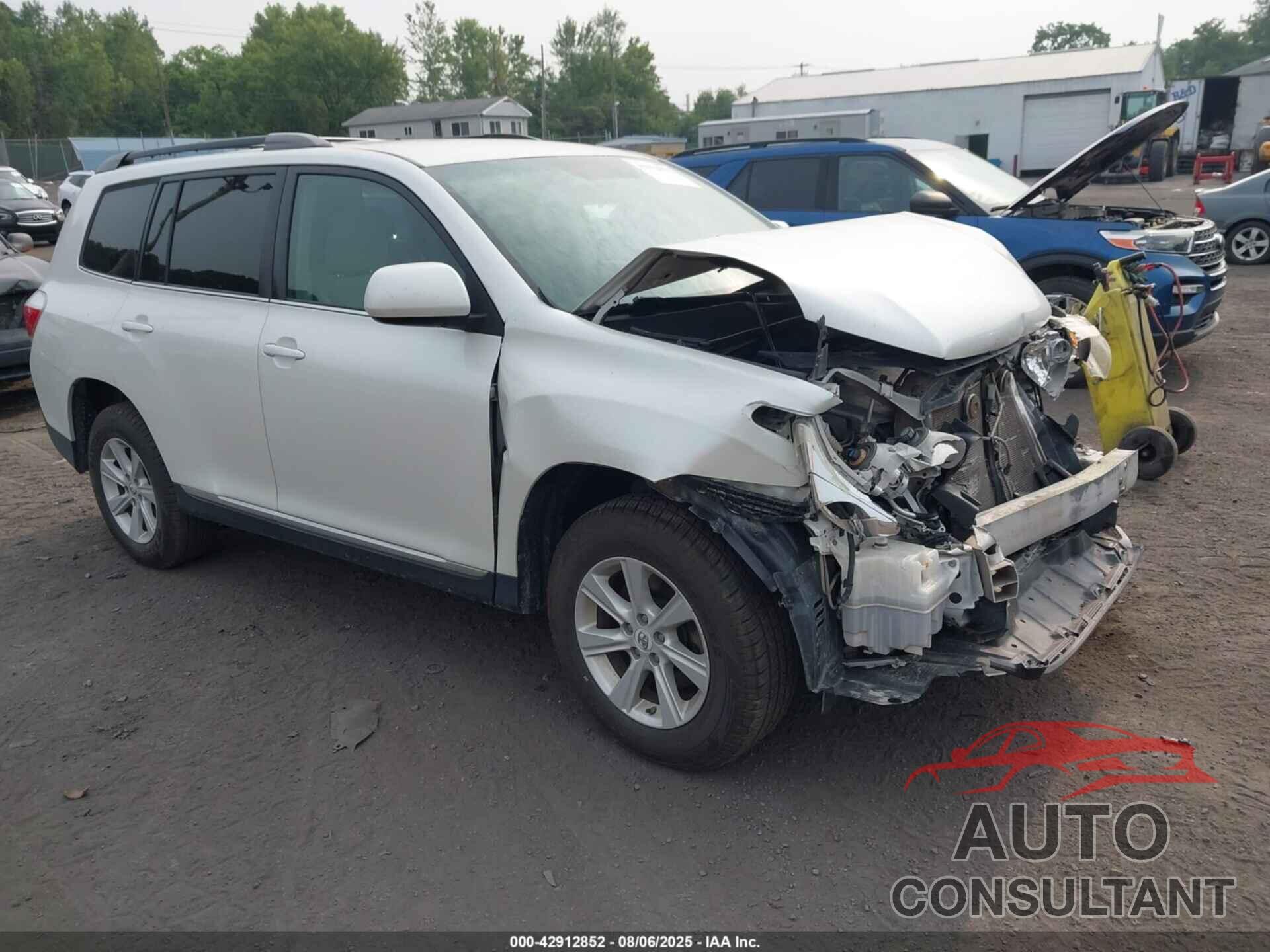 TOYOTA HIGHLANDER 2011 - 5TDBK3EH2BS083577