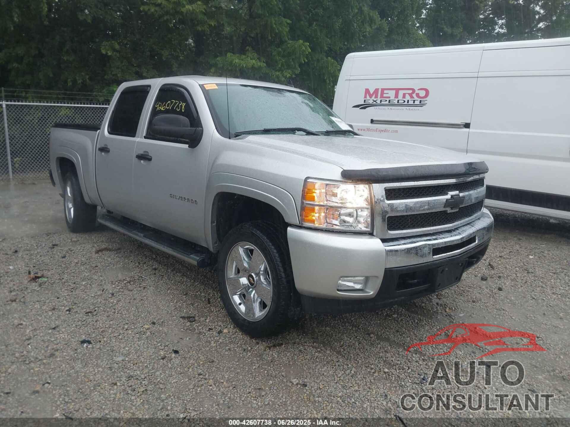 CHEVROLET SILVERADO 1500 2011 - 3GCPKSE39BG101348