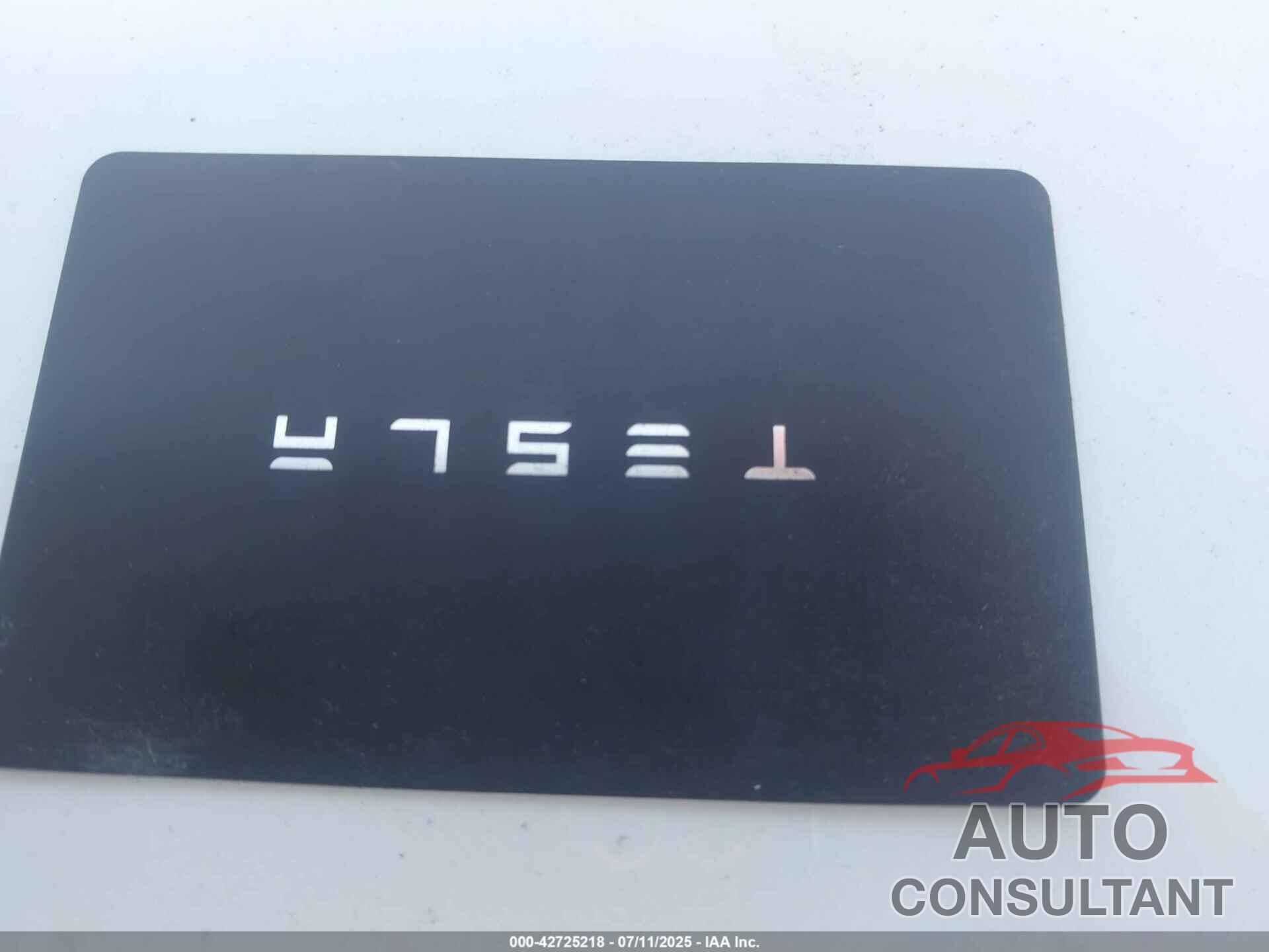 TESLA MODEL Y 2022 - 7SAYGDEFXNF486556