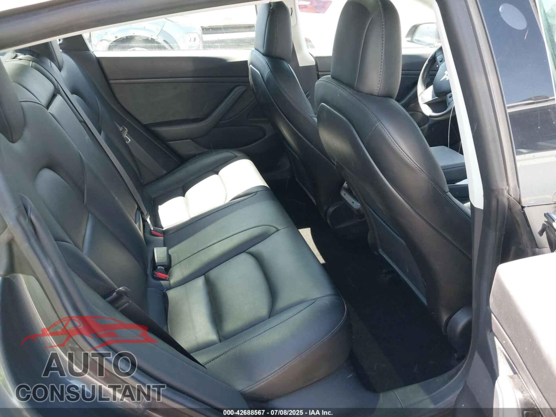 TESLA MODEL 3 2019 - 5YJ3E1EA4KF424727