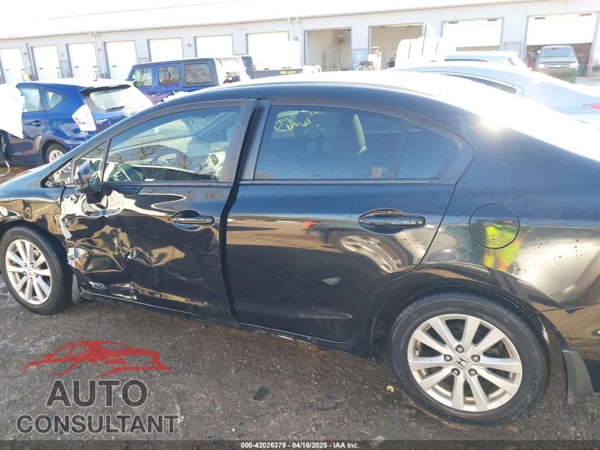 HONDA CIVIC 2012 - 2HGFB2F86CH500341