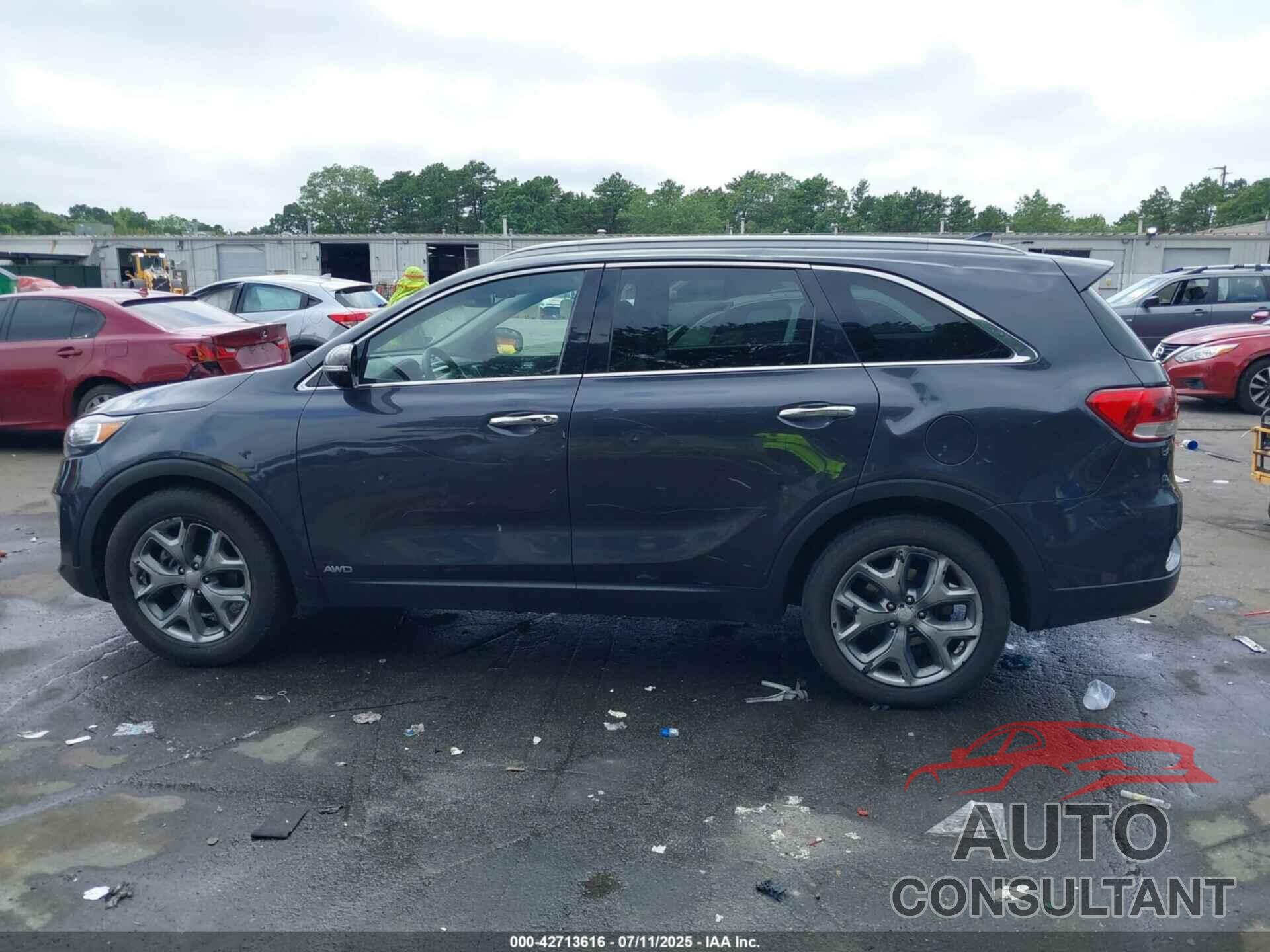 KIA SORENTO 2019 - 5XYPHDA58KG545143