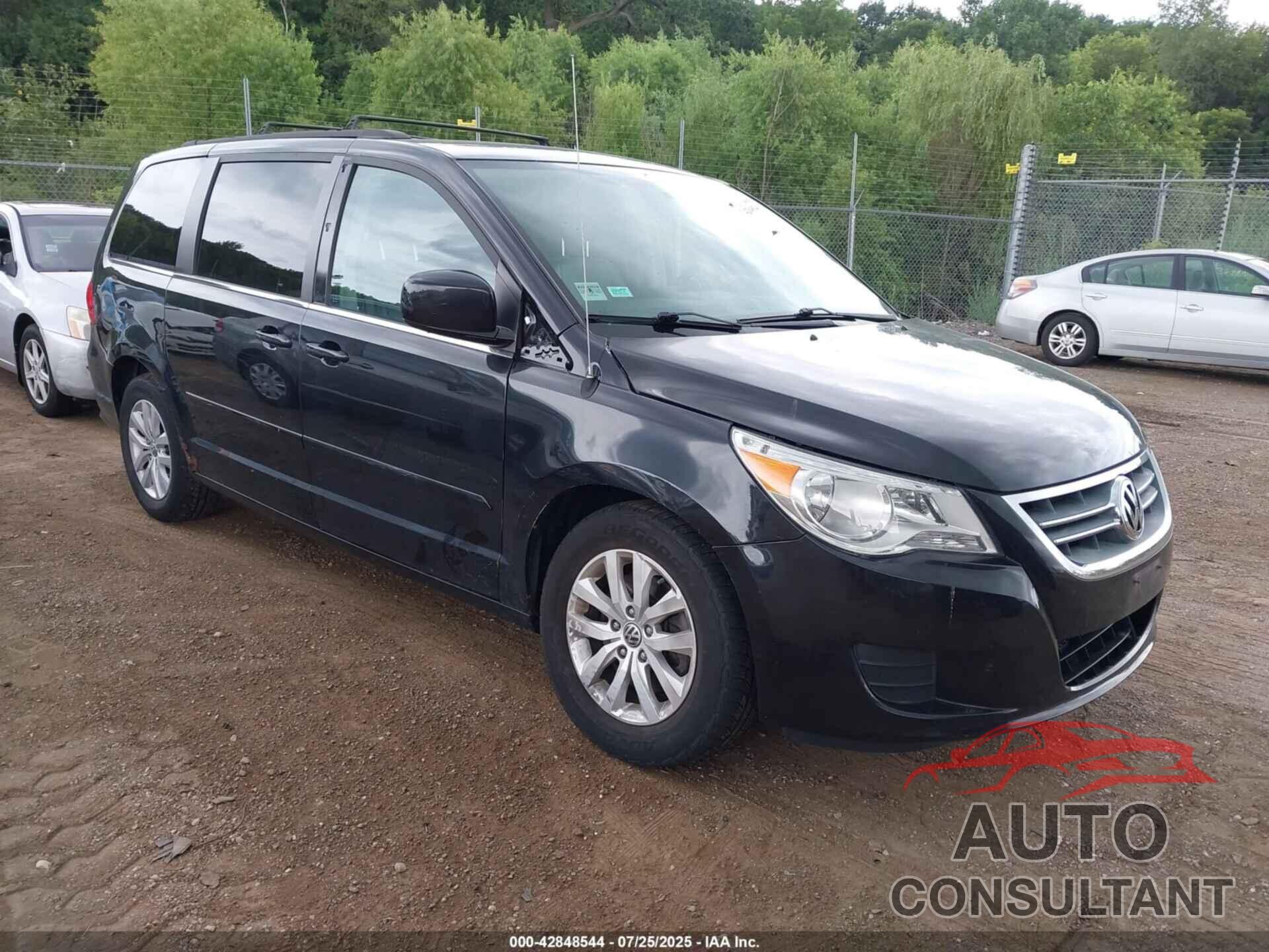 VOLKSWAGEN ROUTAN 2012 - 2C4RVABG9CR355185