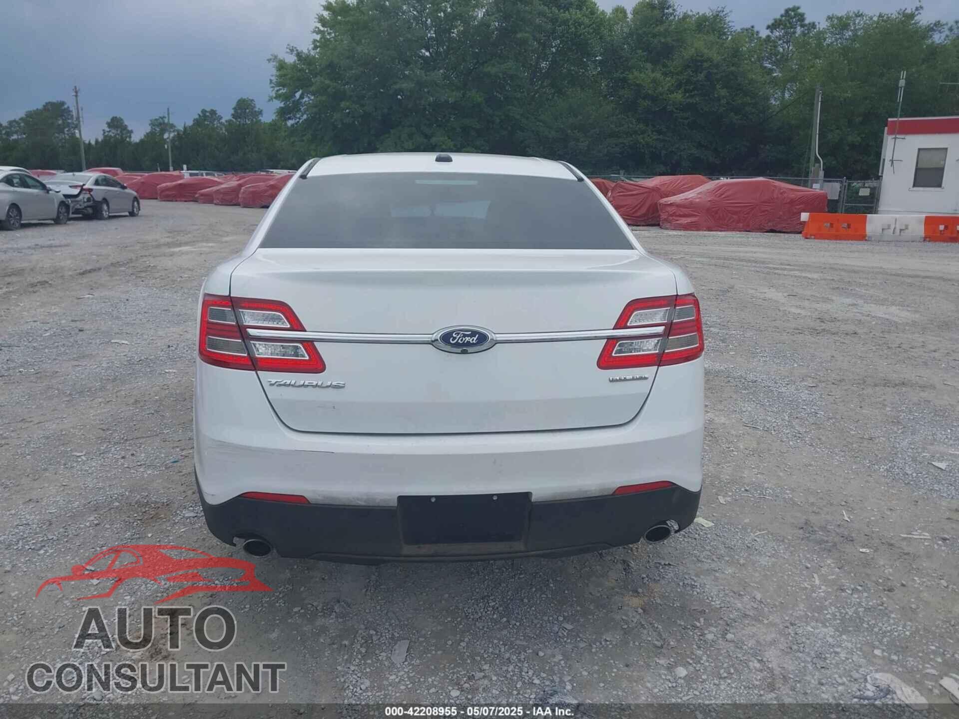 FORD TAURUS 2017 - 1FAHP2D89HG112217