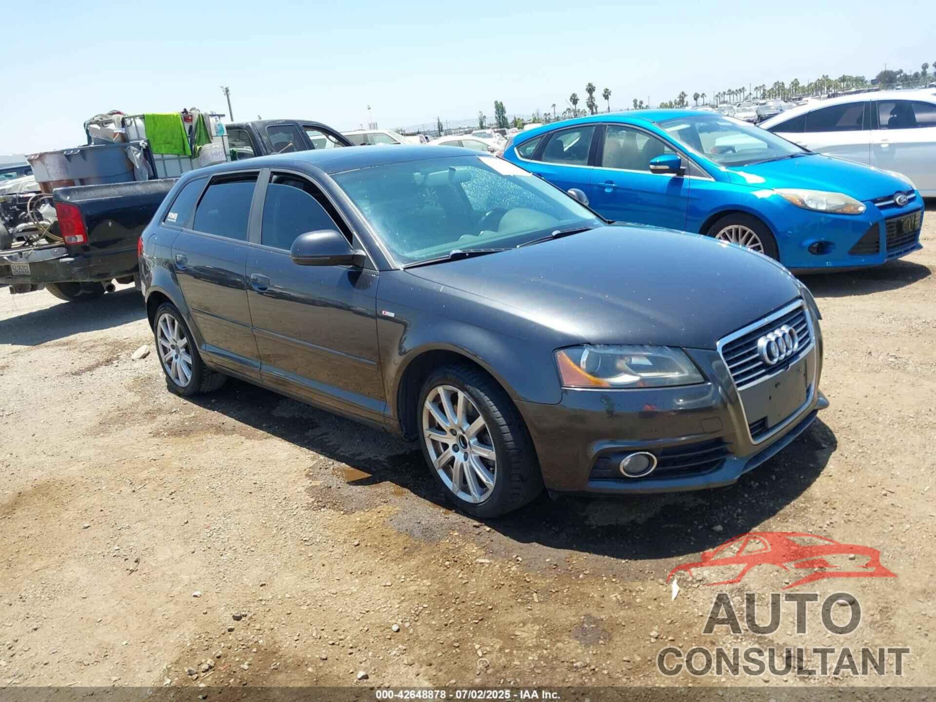 AUDI A3 2010 - WAUPFAFM8AA177384