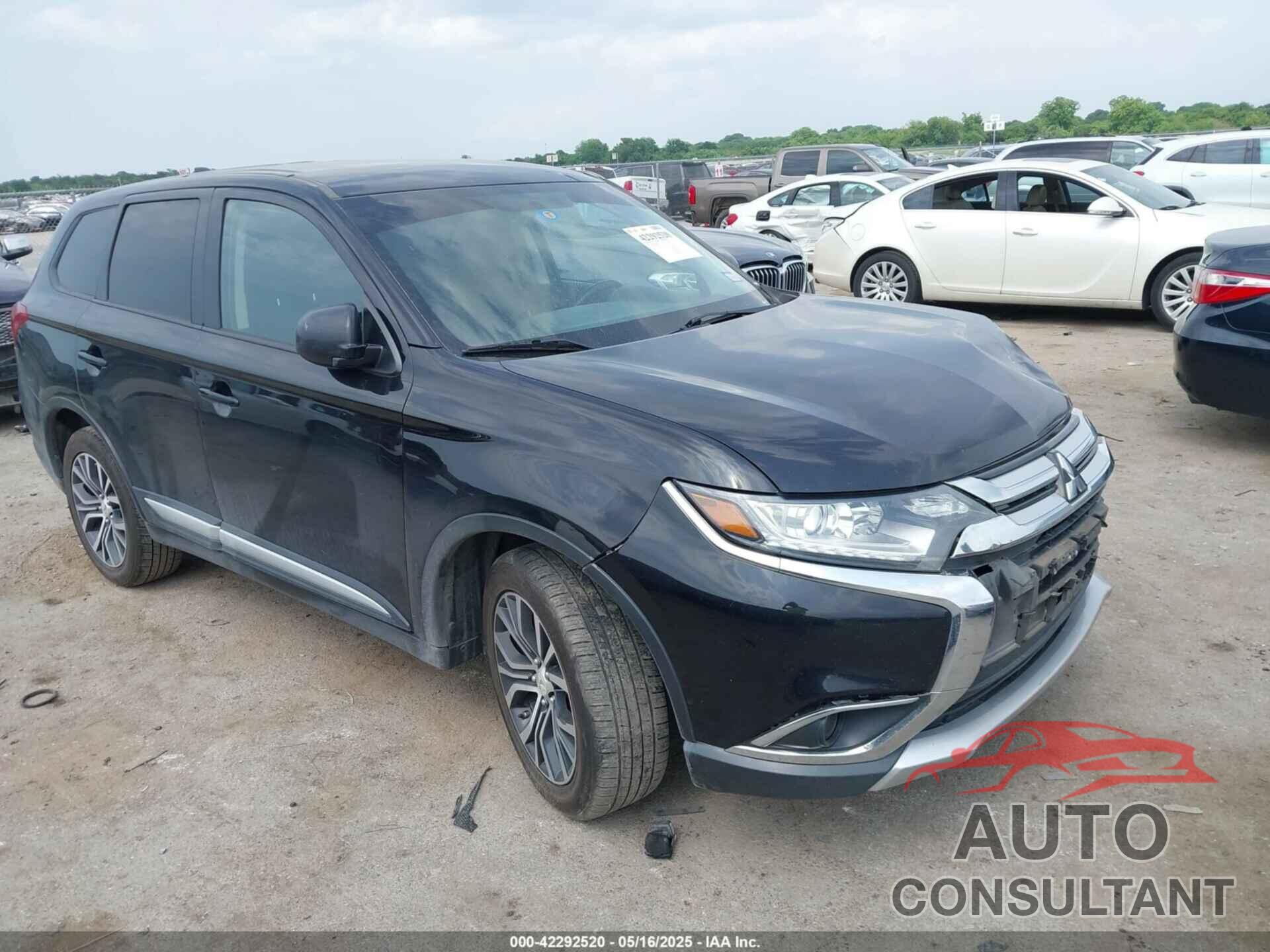 MITSUBISHI OUTLANDER 2017 - JA4AD2A33HZ047649