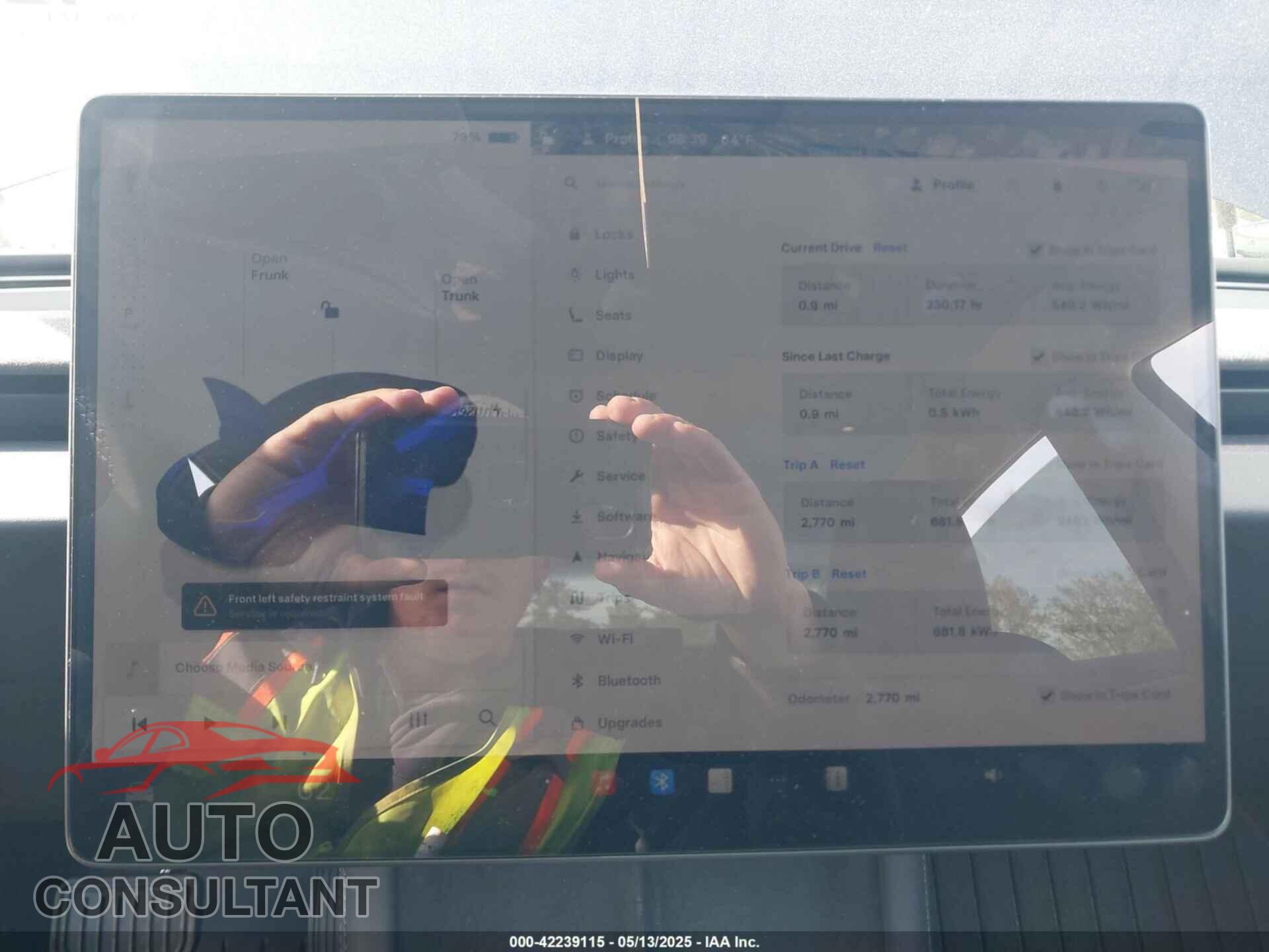 TESLA MODEL 3 2025 - 5YJ3E1EA5SF935363