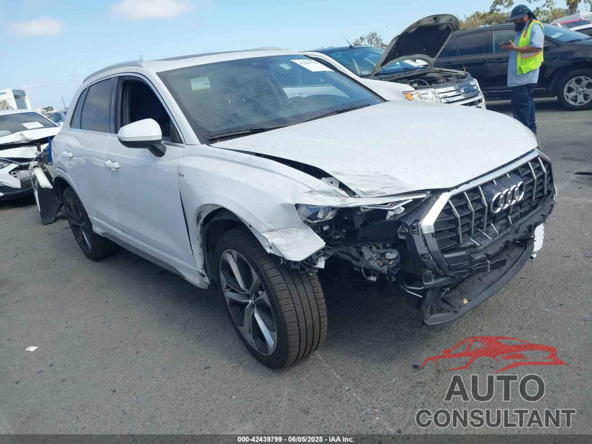 AUDI Q3 2020 - WA1EECF38L1118221