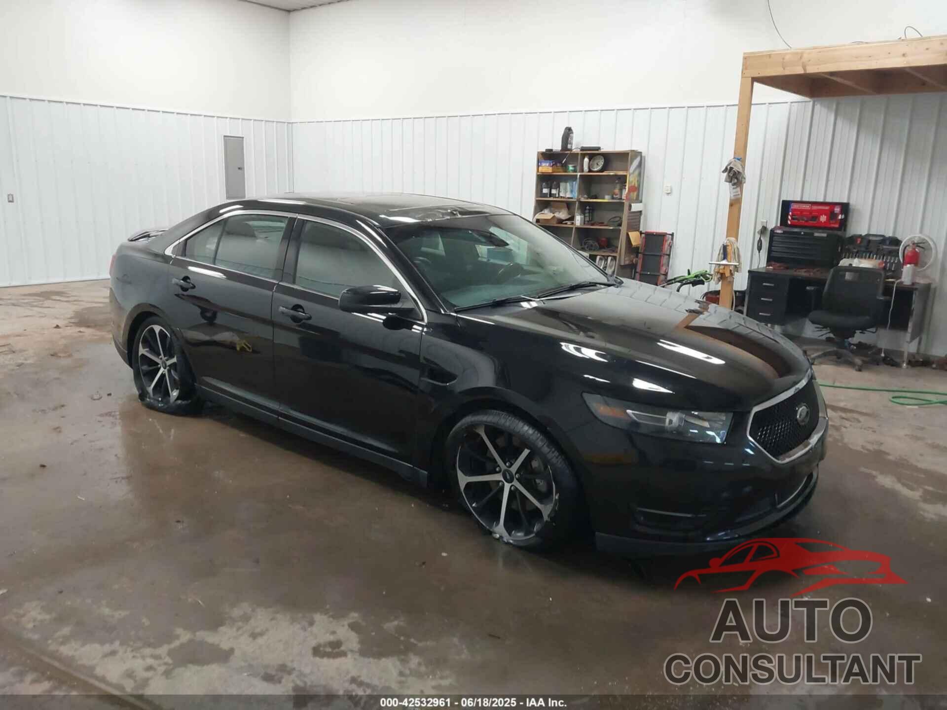 FORD TAURUS 2016 - 1FAHP2KT3GG131397