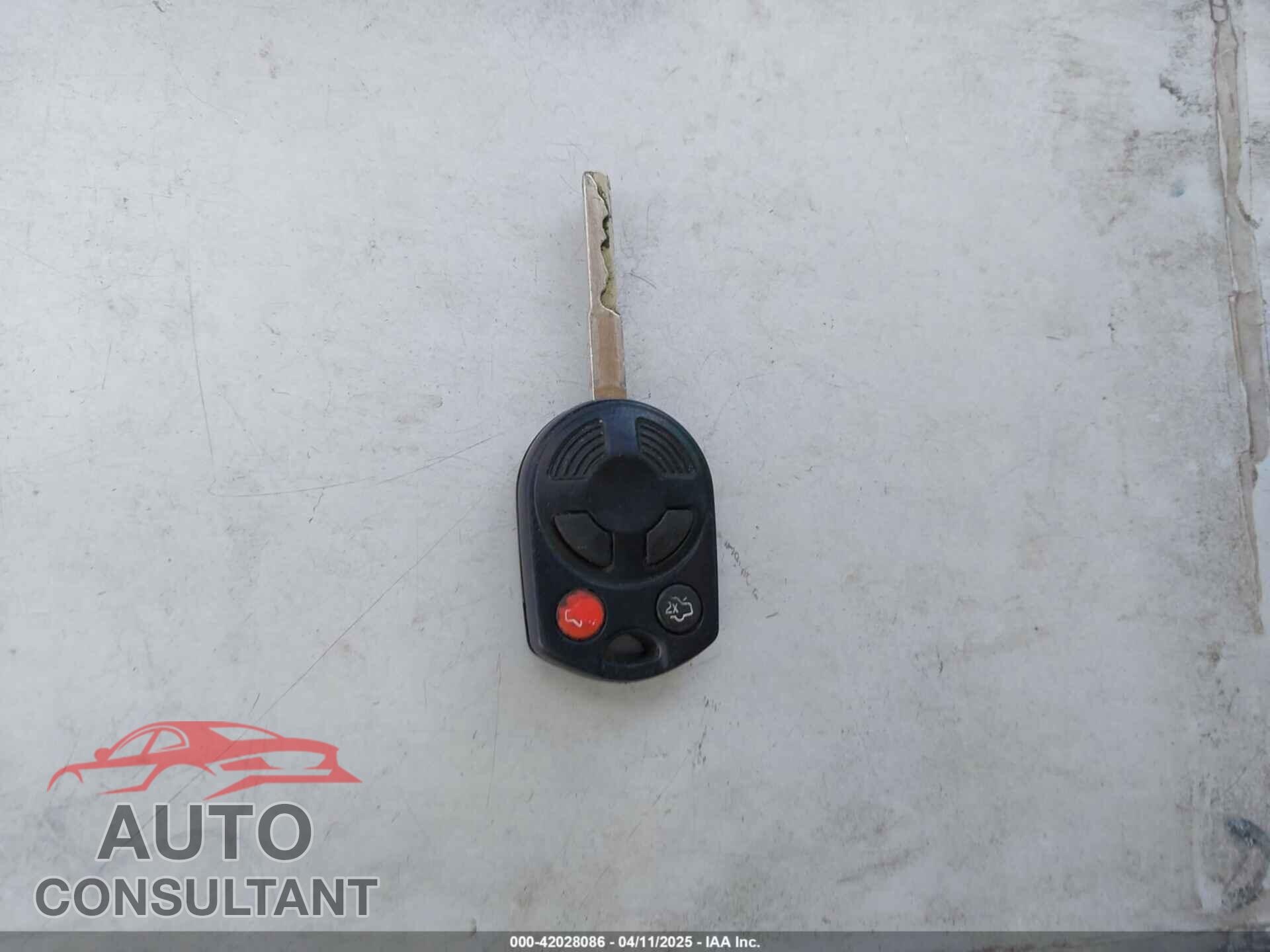 FORD FOCUS 2013 - 1FADP3E27DL200618