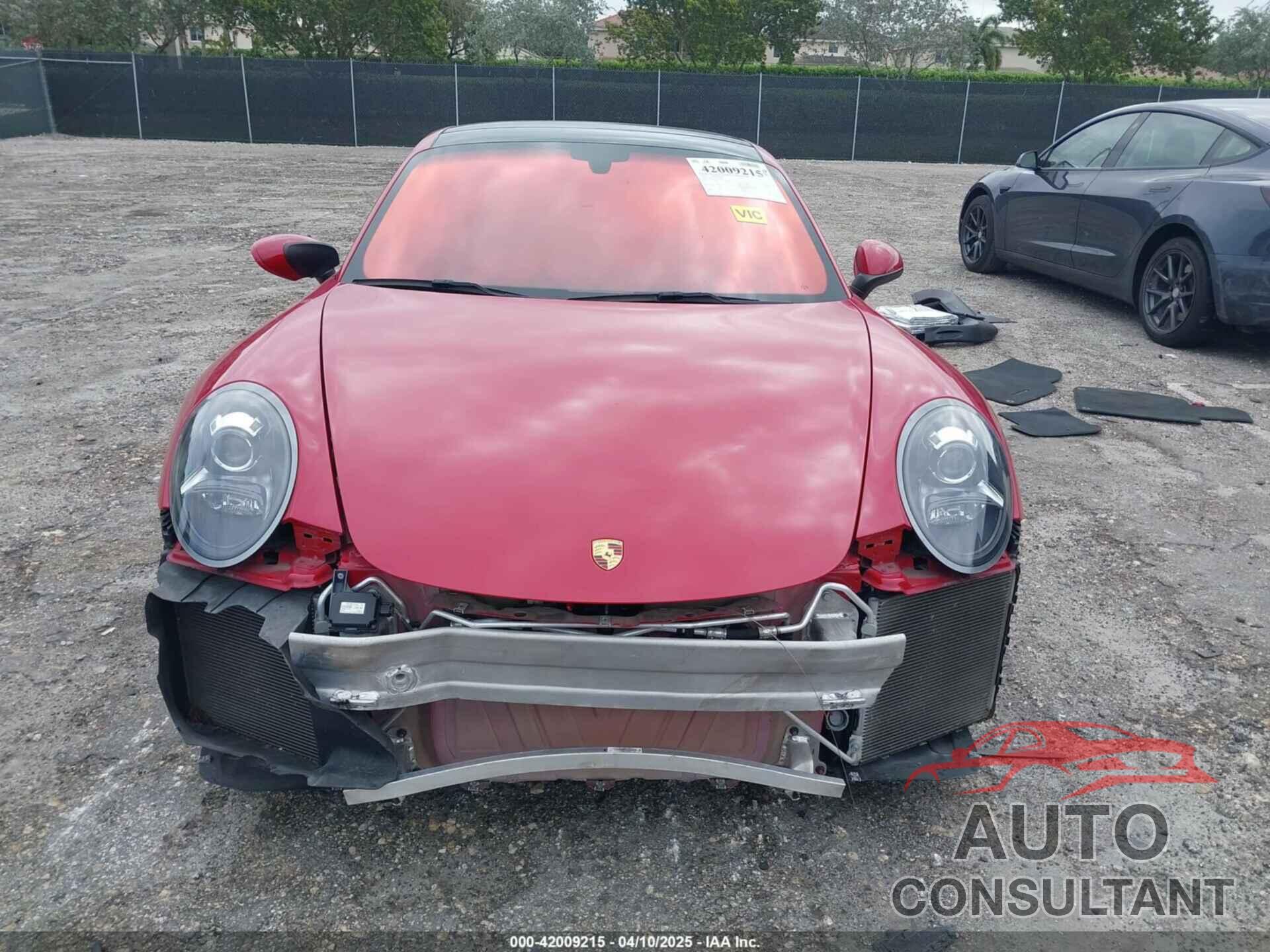 PORSCHE 911 2018 - WP0AA2A92JS106143