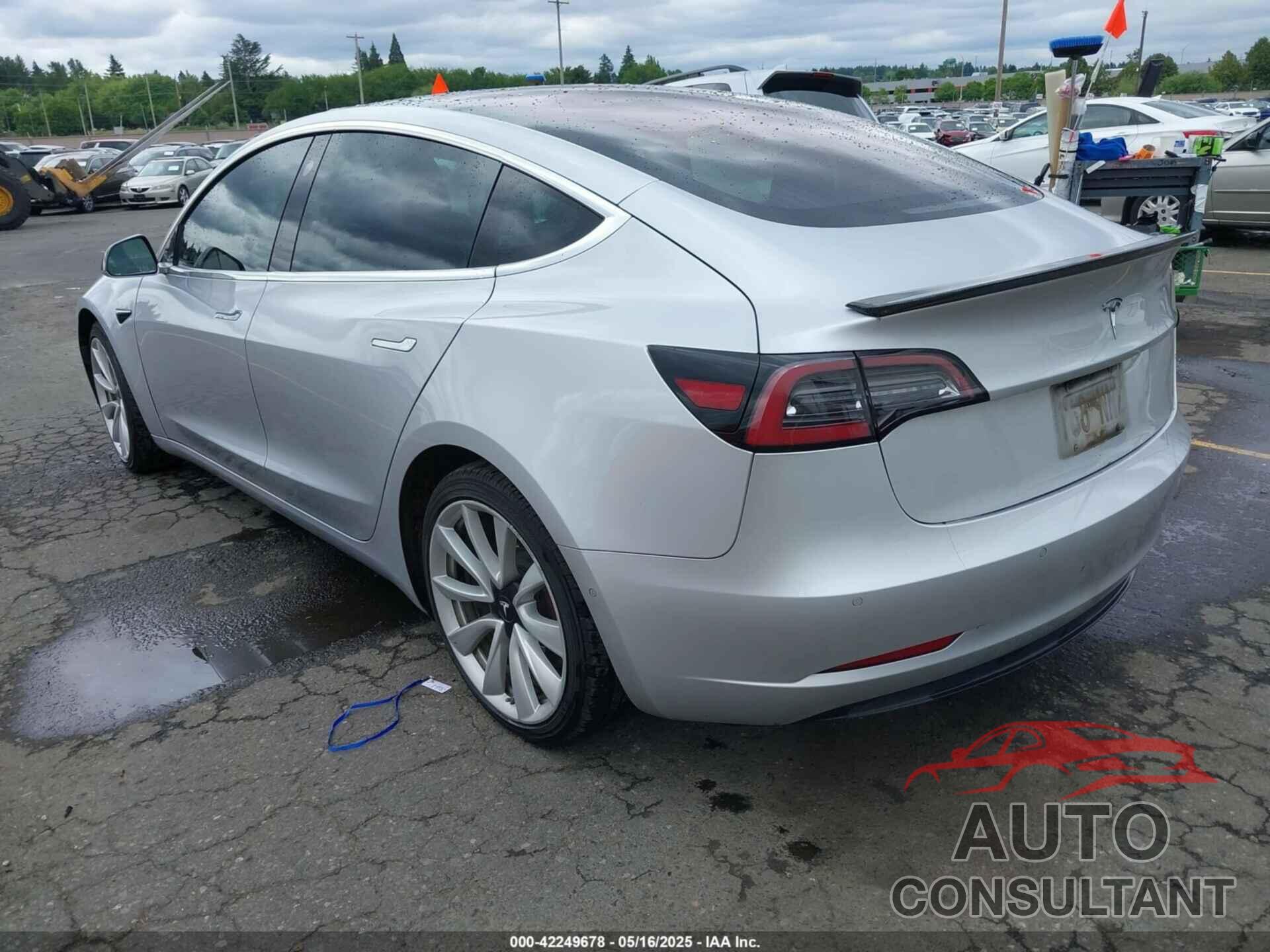 TESLA MODEL 3 2018 - 5YJ3E1EA6JF039278
