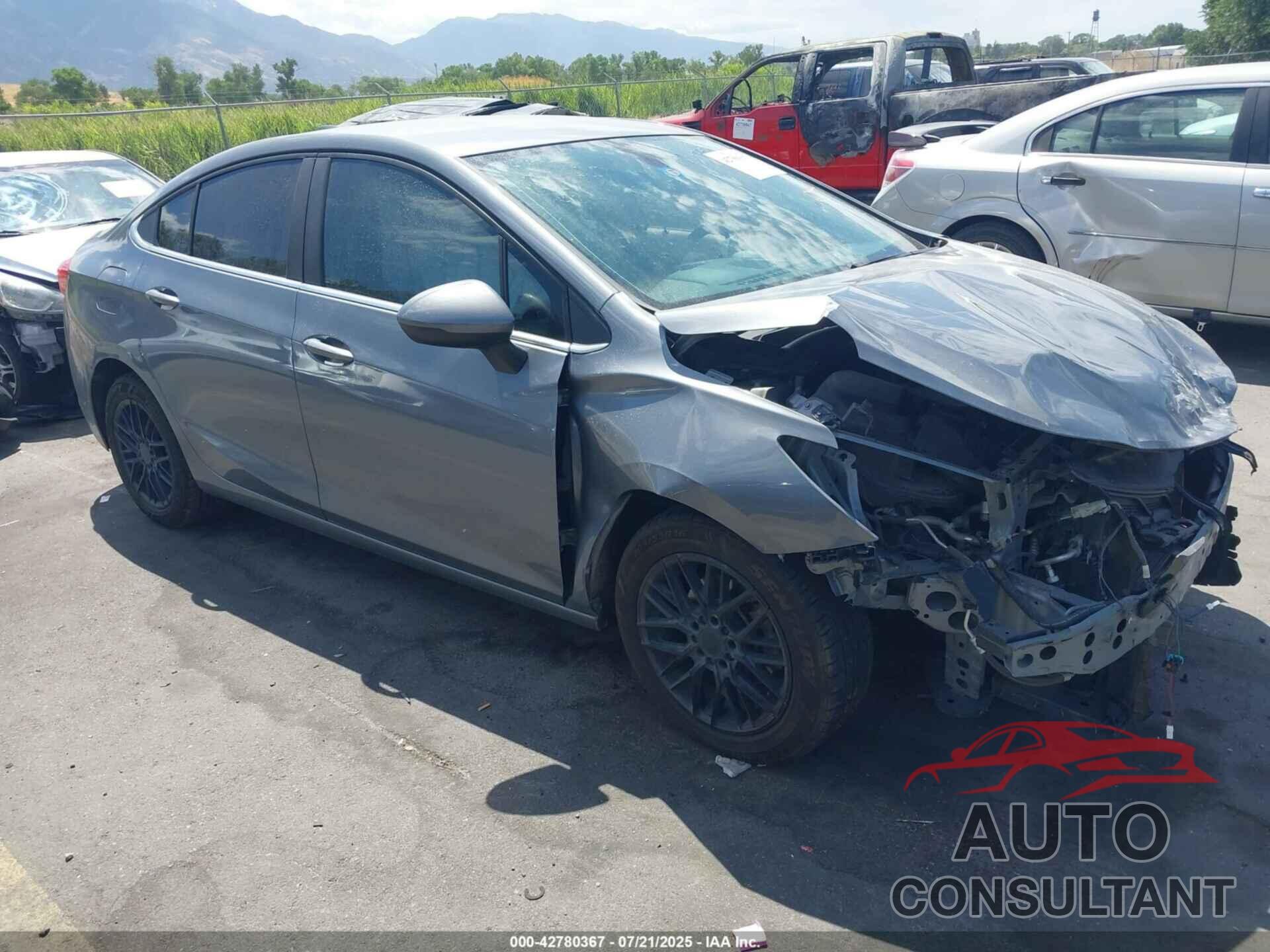 CHEVROLET CRUZE 2019 - 1G1BE5SM2K7106735