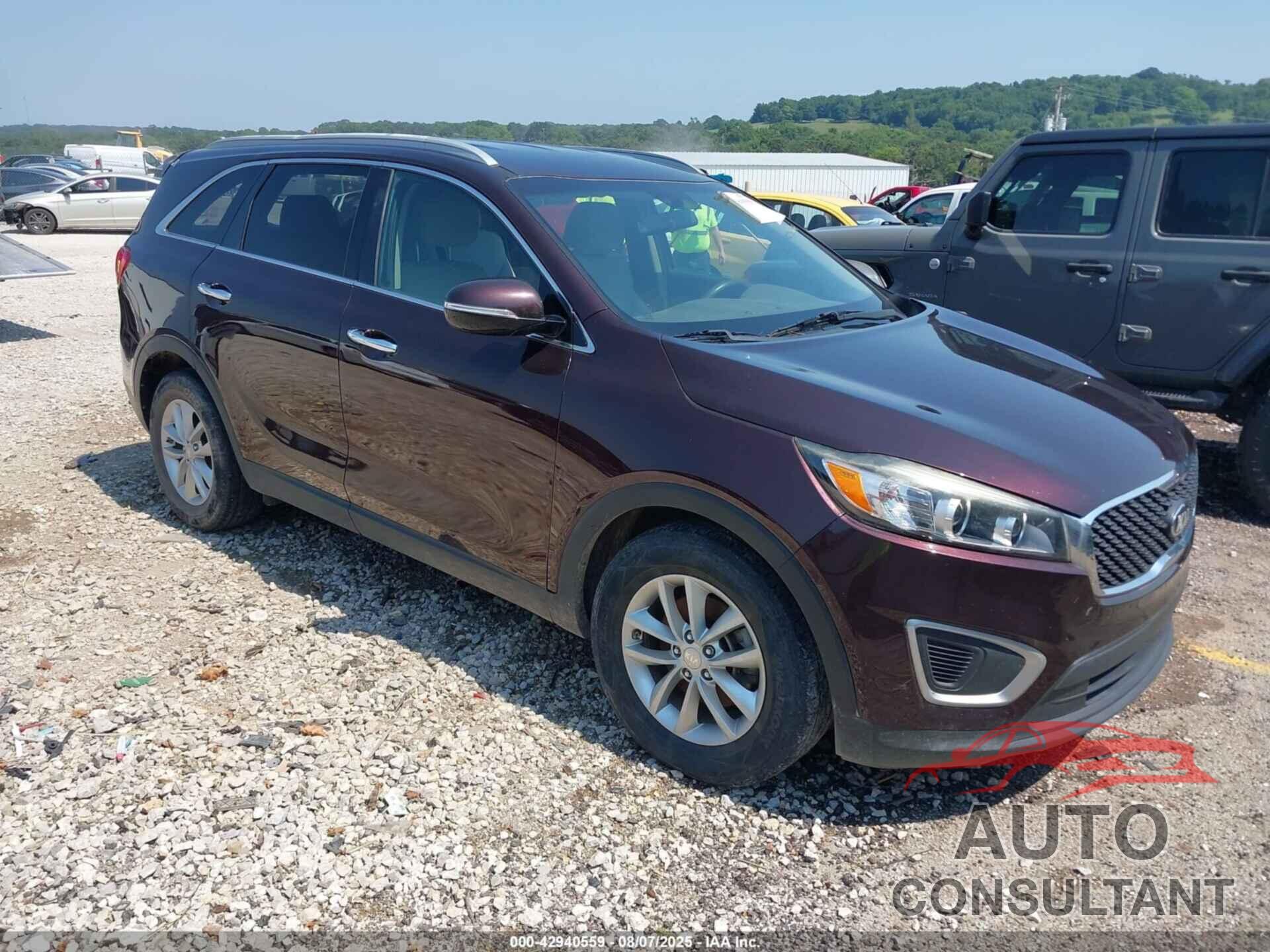 KIA SORENTO 2016 - 5XYPGDA52GG002106