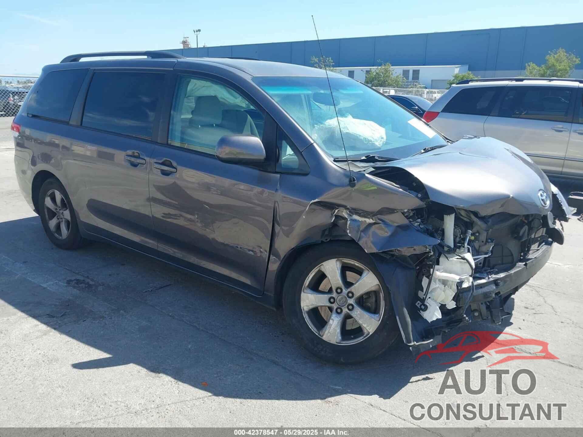 TOYOTA SIENNA 2013 - 5TDKK3DC0DS399195