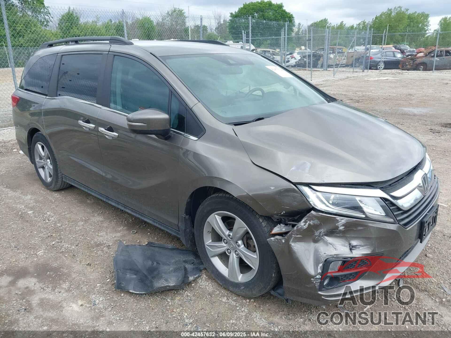 HONDA ODYSSEY 2018 - 5FNRL6H54JB089351
