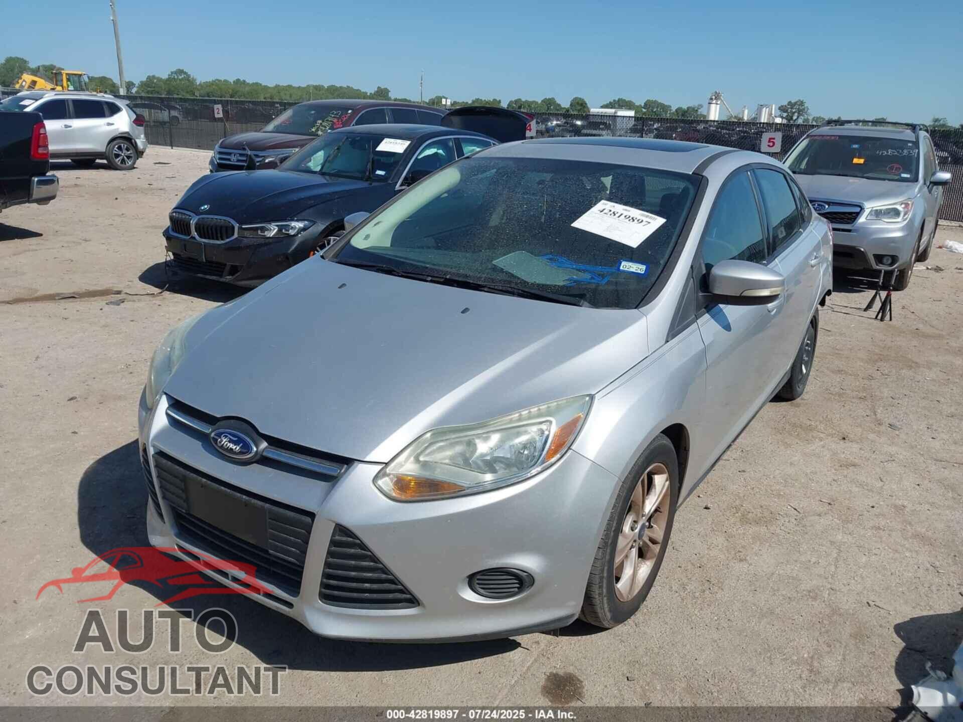 FORD FOCUS 2014 - 1FADP3F29EL428569