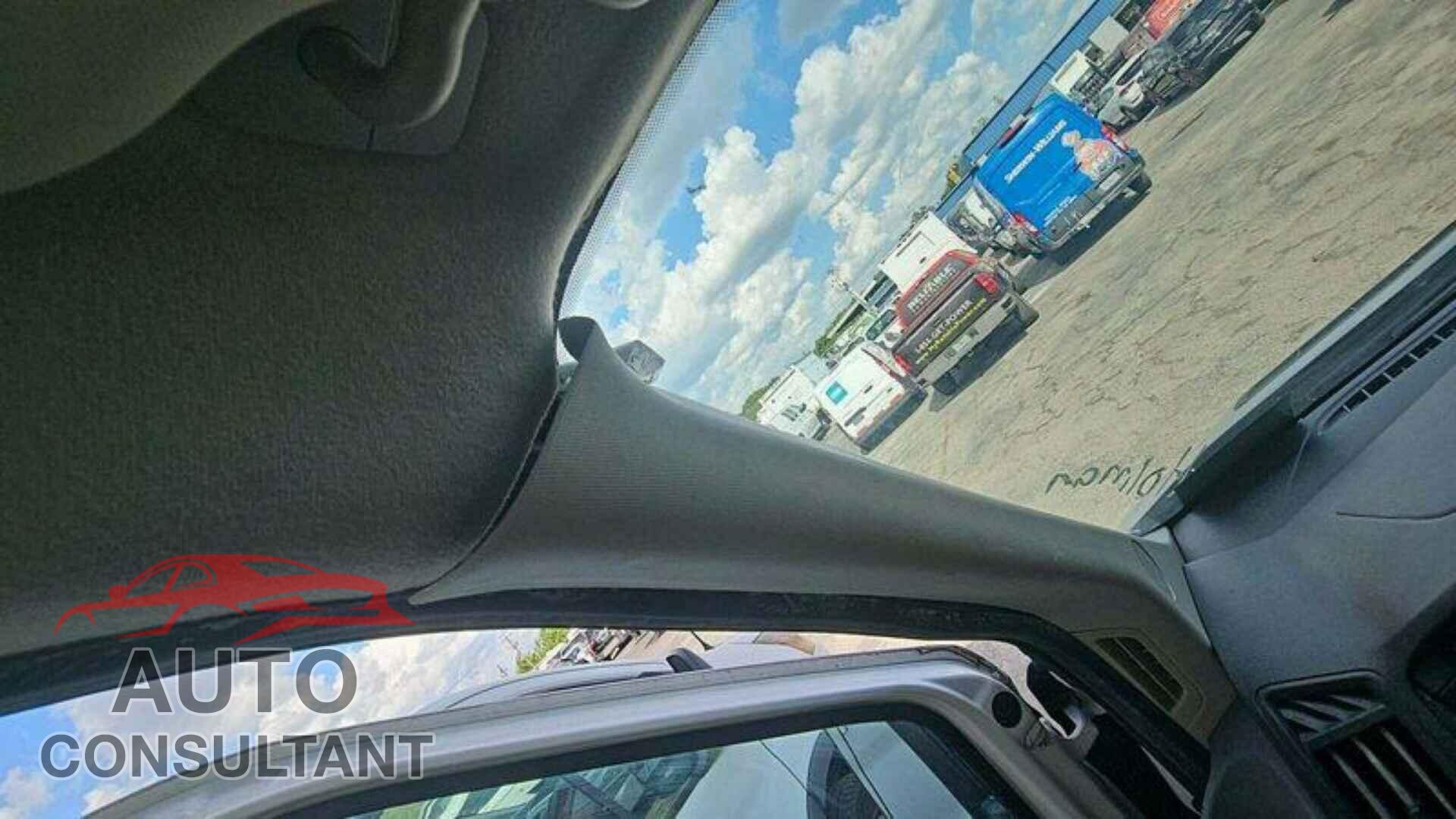 FORD TRANSIT 2017 - 1FTYR3XM4HKA61385
