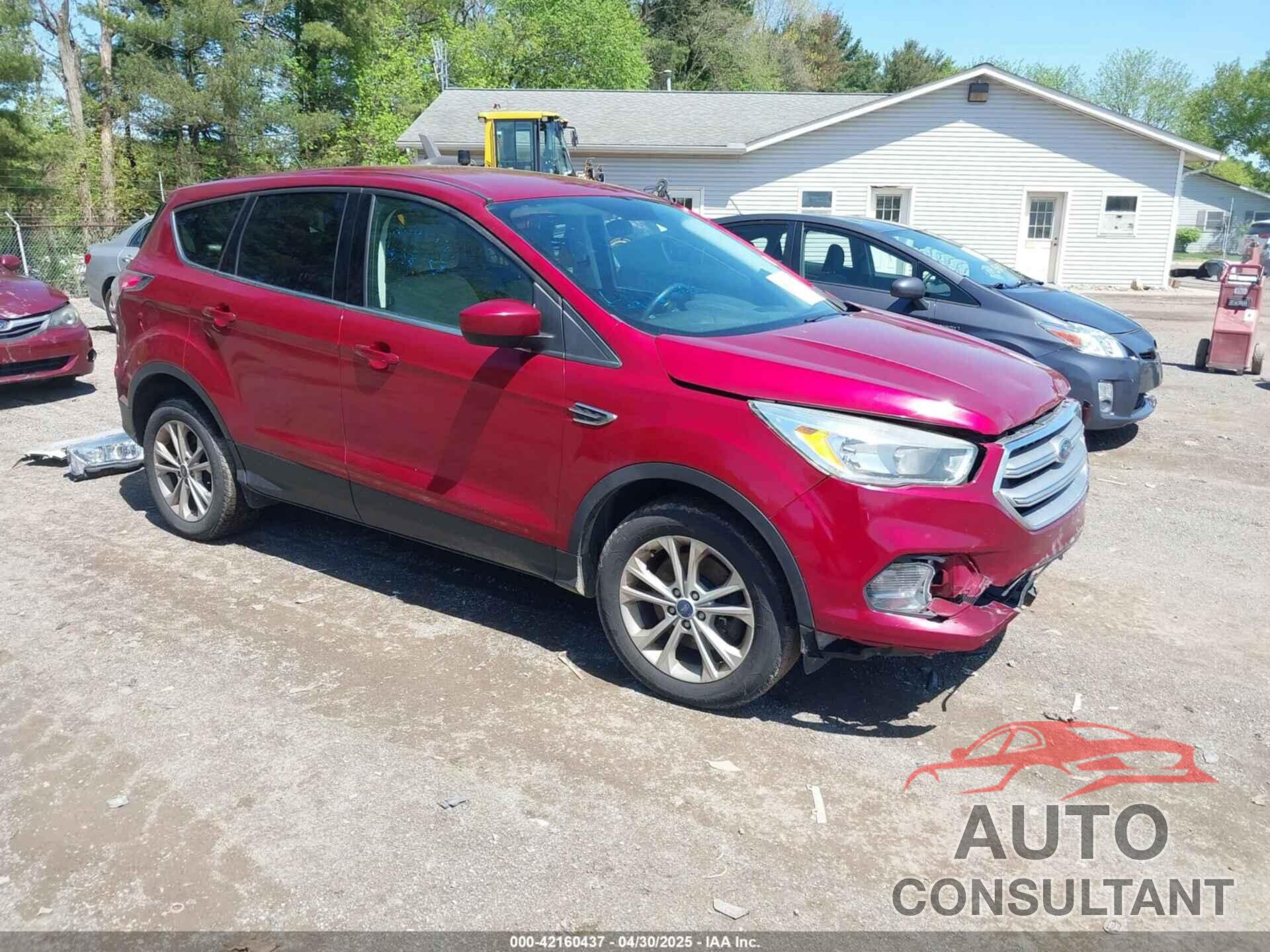 FORD ESCAPE 2017 - 1FMCU9G97HUA62893