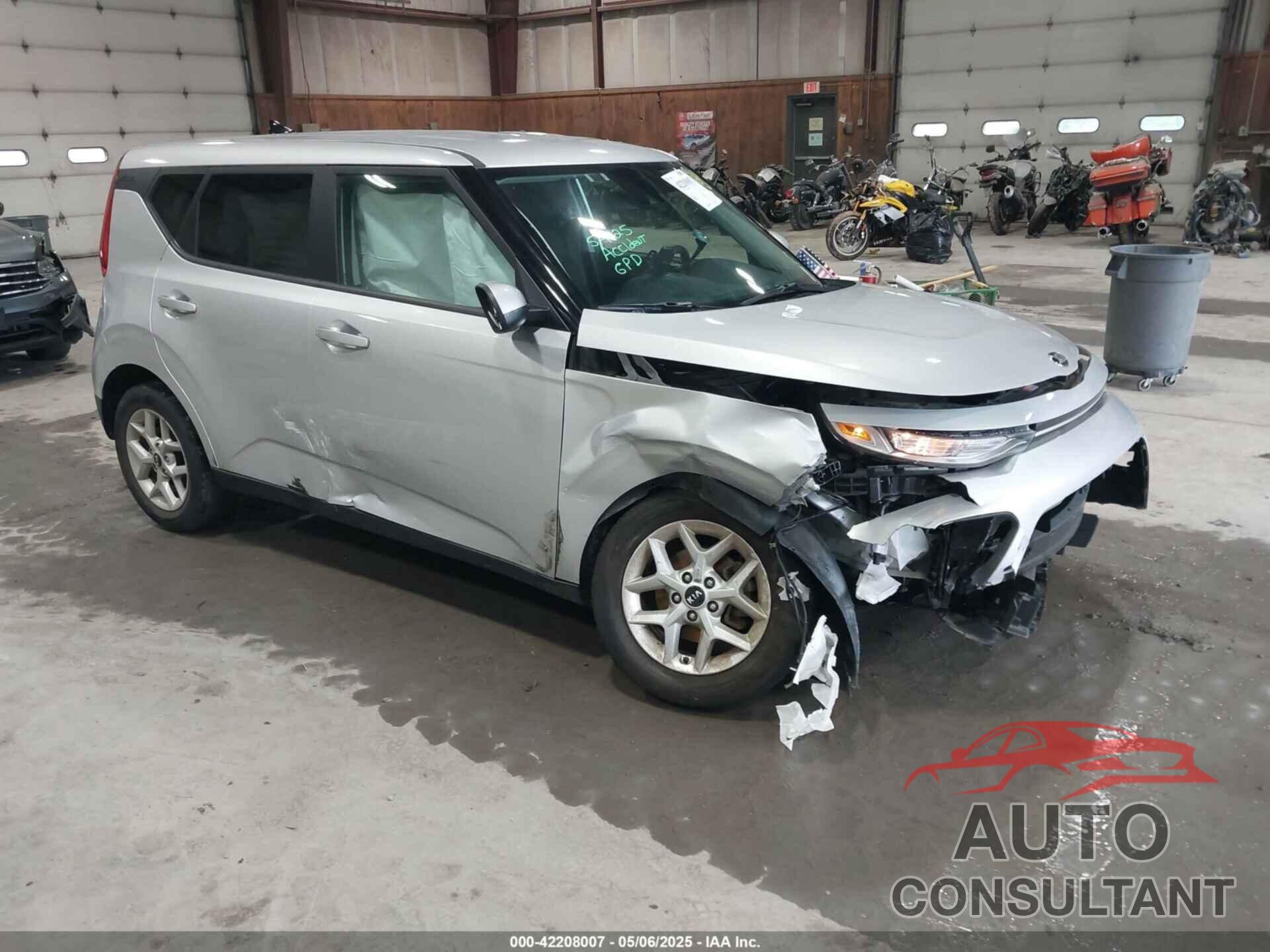 KIA SOUL 2020 - KNDJ23AU8L7720076