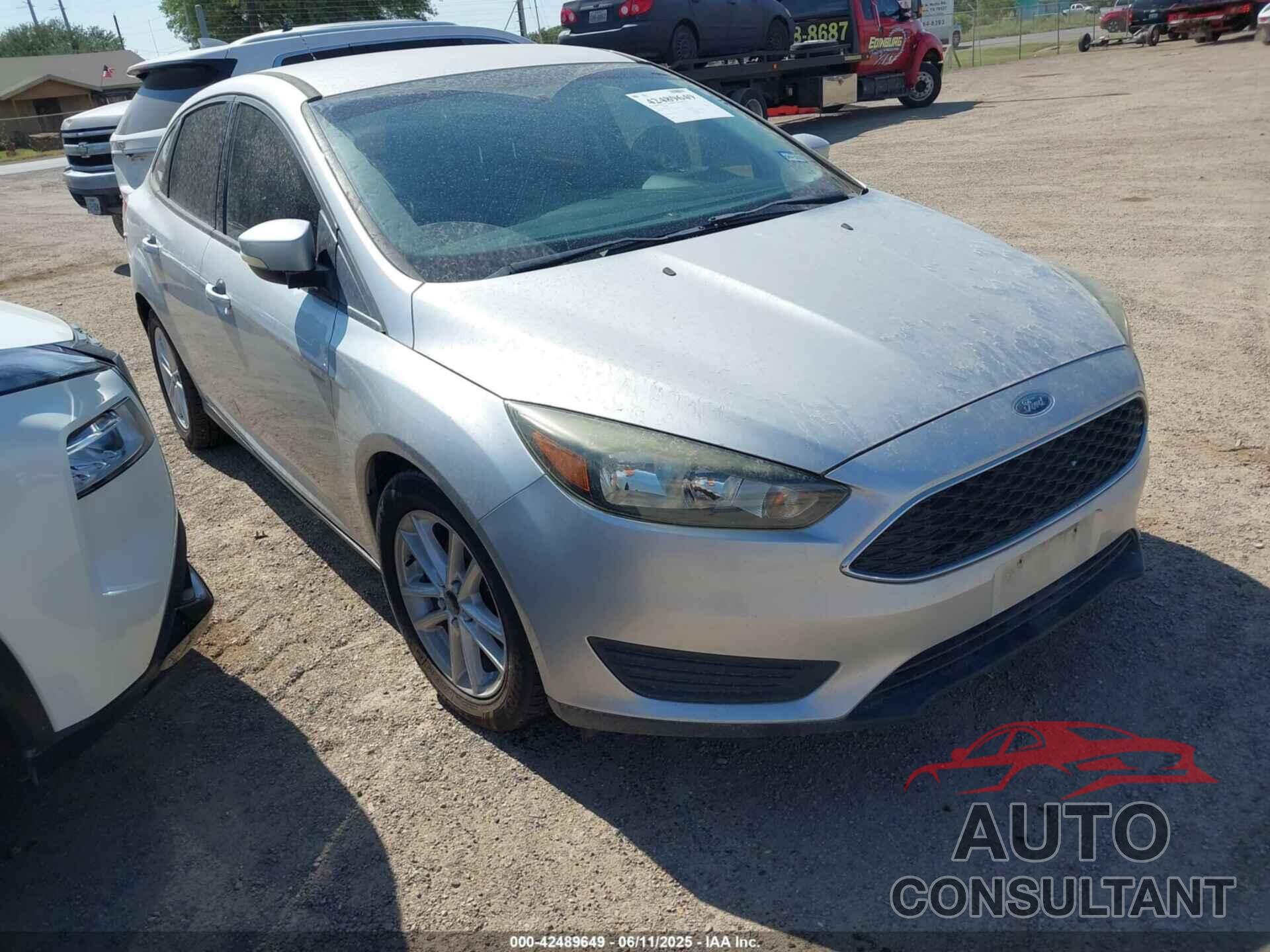 FORD FOCUS 2017 - 1FADP3F21HL318927