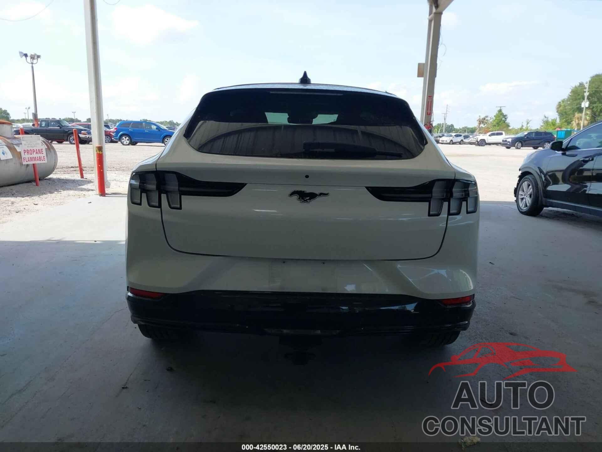 FORD MUSTANG MACH-E 2021 - 3FMTK3SS7MMA25127