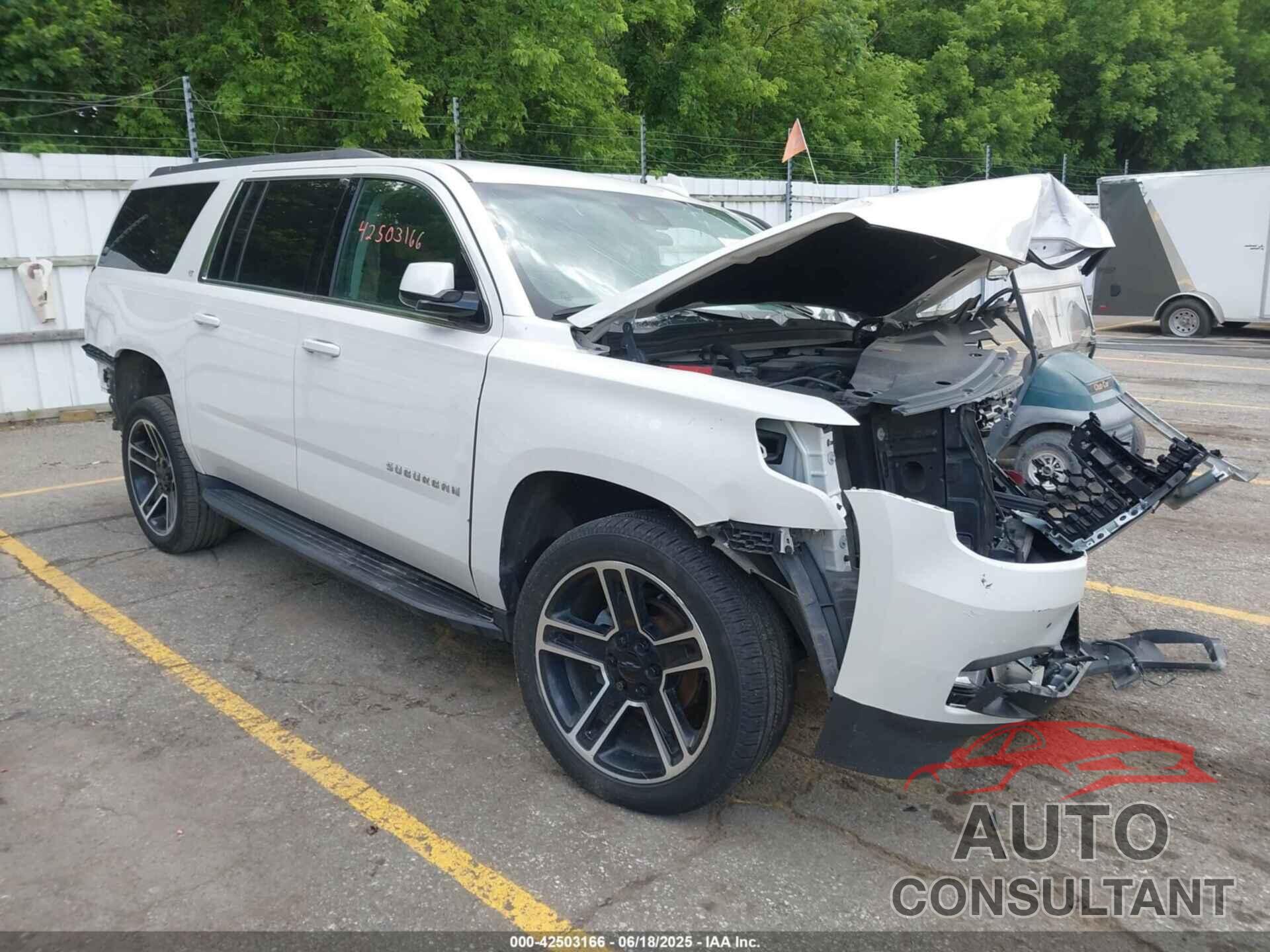 CHEVROLET SUBURBAN 2019 - 1GNSKHKC0KR261336