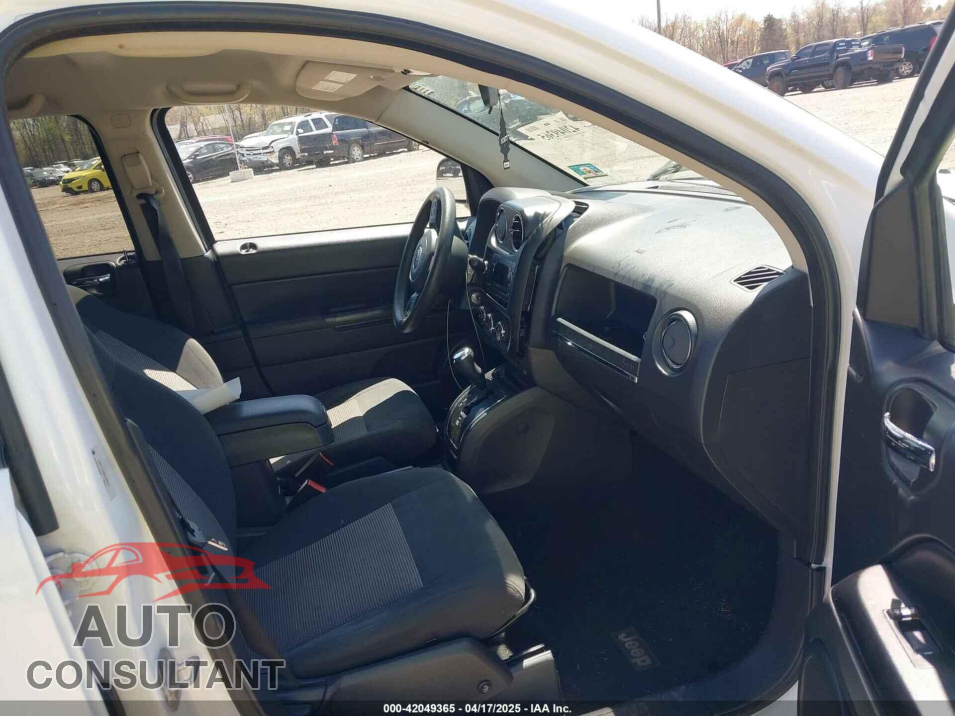 JEEP COMPASS 2011 - 1J4NT1FA2BD240921