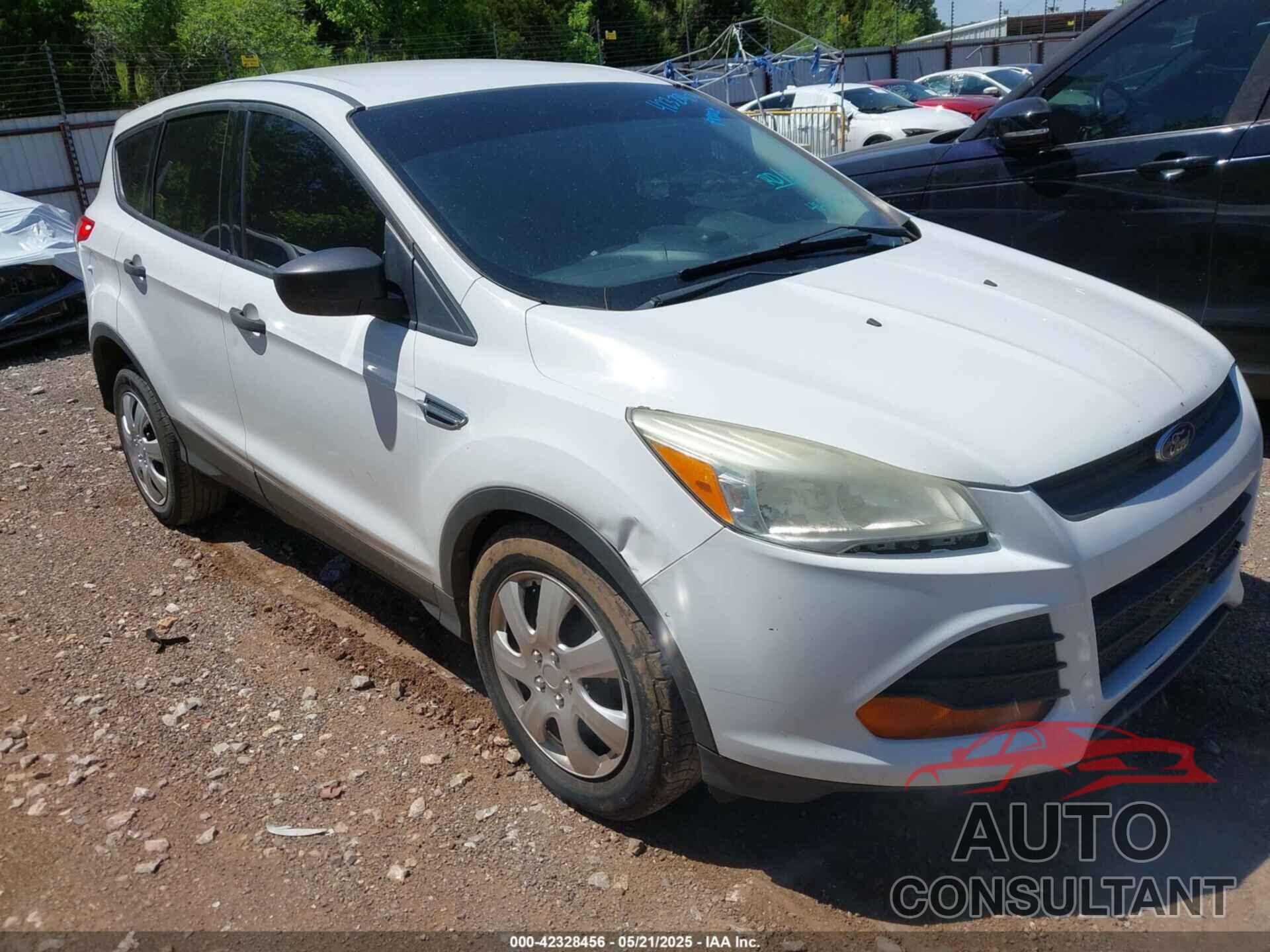 FORD ESCAPE 2014 - 1FMCU0F77EUC21807