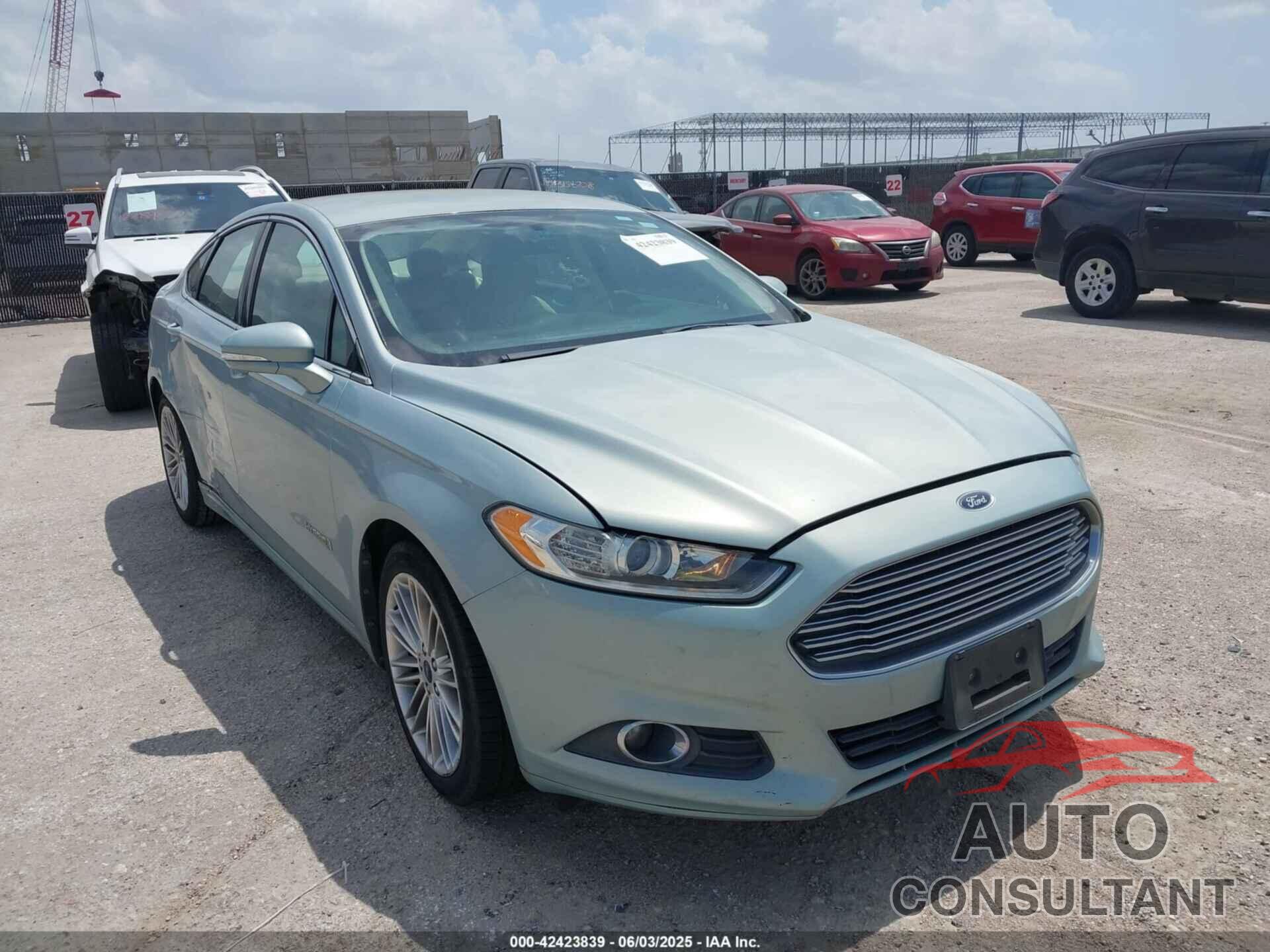 FORD FUSION HYBRID 2013 - 3FA6P0LU6DR201157