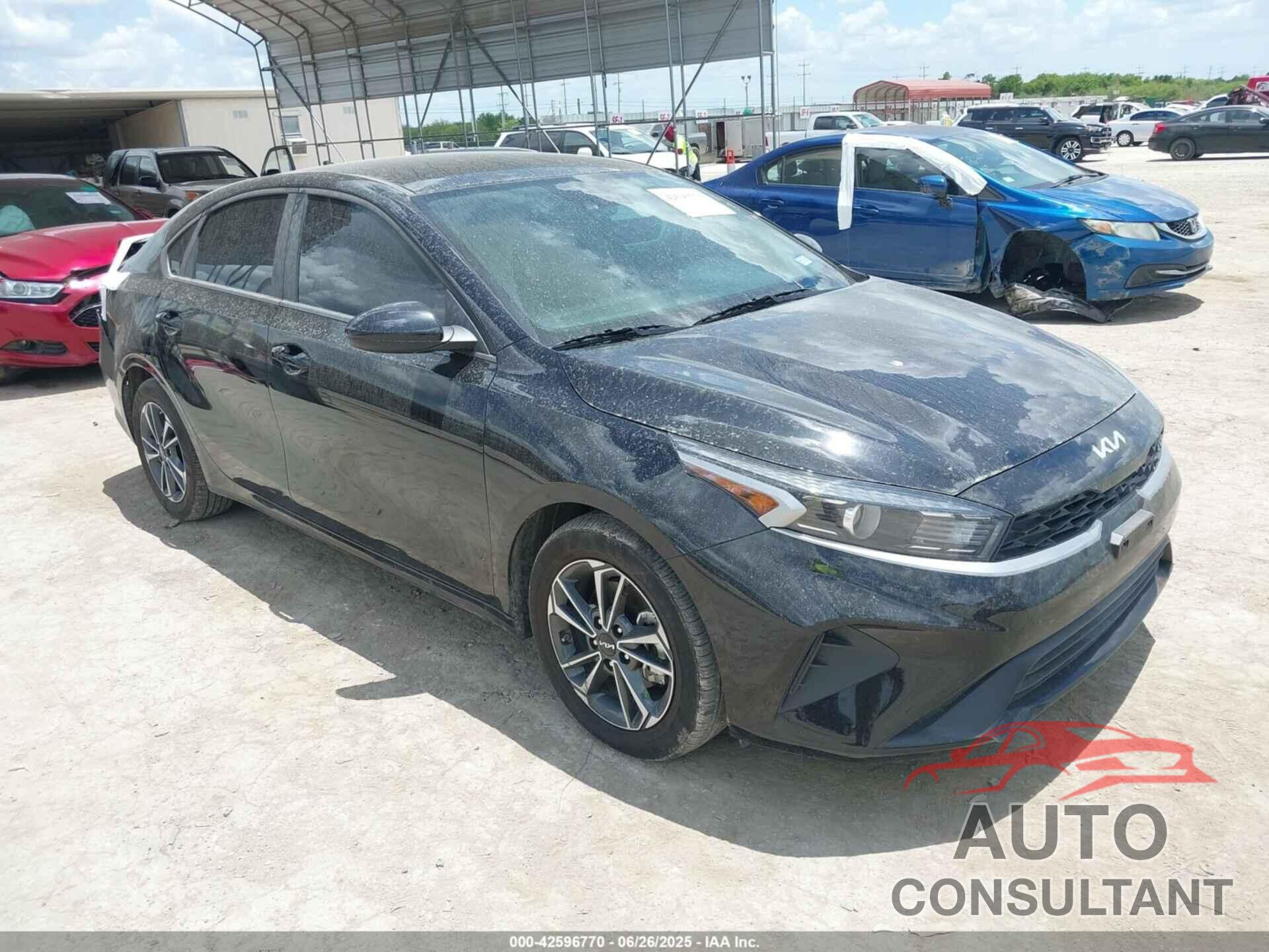 KIA FORTE 2024 - 3KPF24AD9RE813564