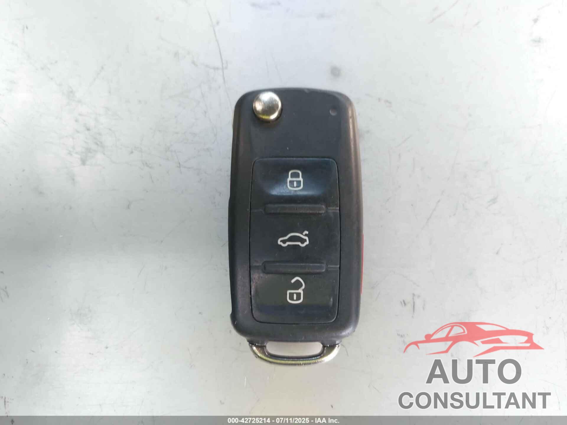 VOLKSWAGEN BEETLE 2014 - 3VW517AT7EM816287