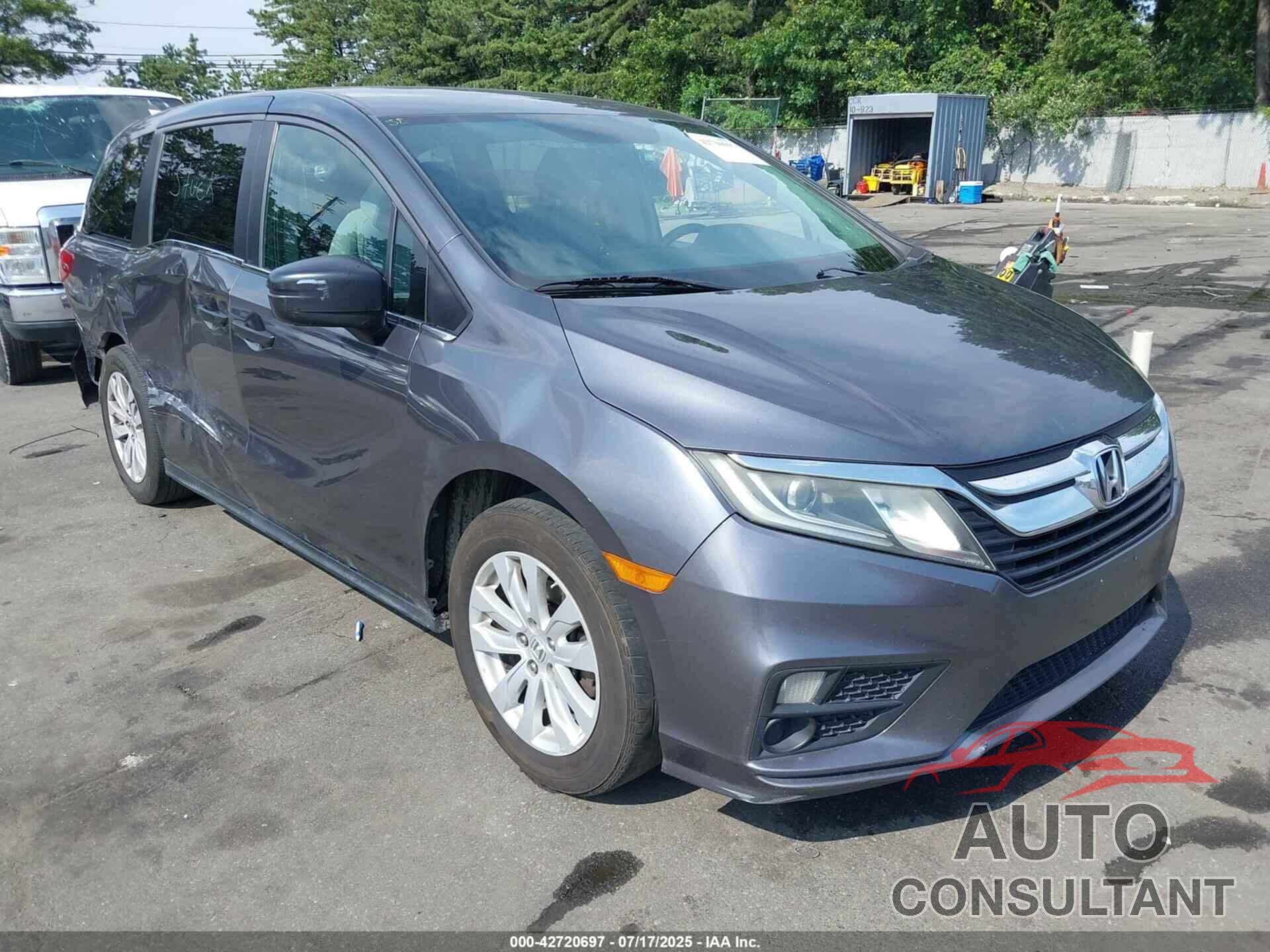 HONDA ODYSSEY 2018 - 5FNRL6H28JB050929