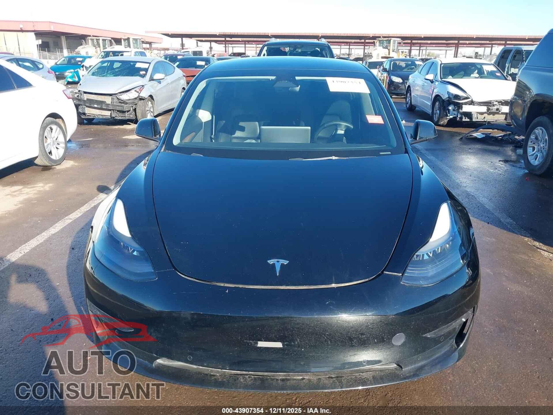 TESLA MODEL 3 2022 - 5YJ3E1EA6NF371663