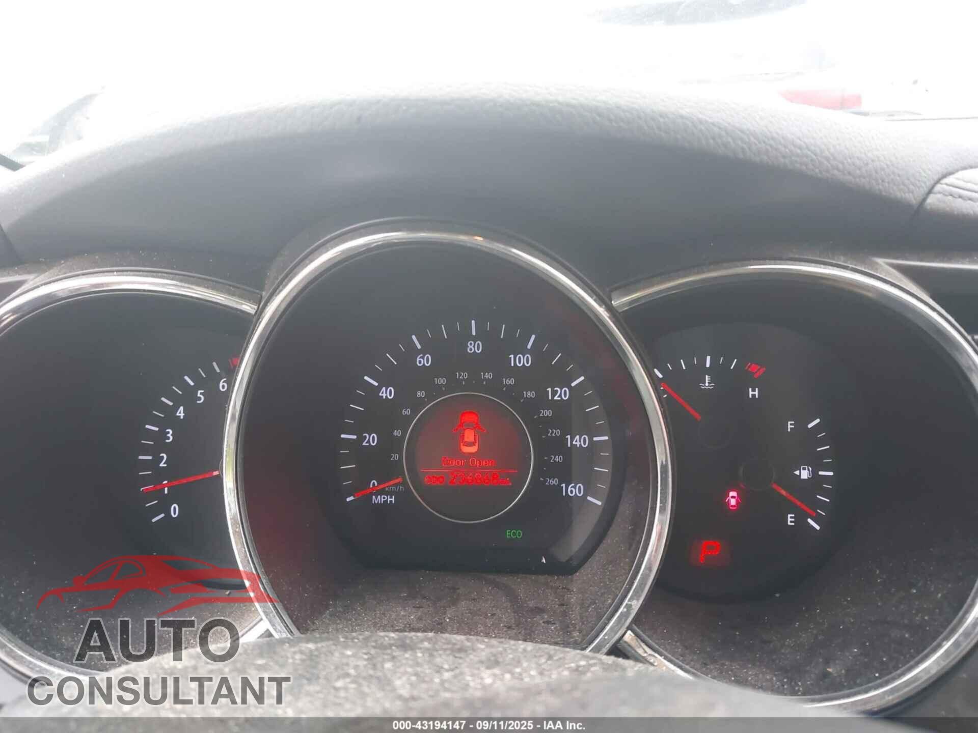 KIA OPTIMA 2011 - KNAGN4A67B5162477