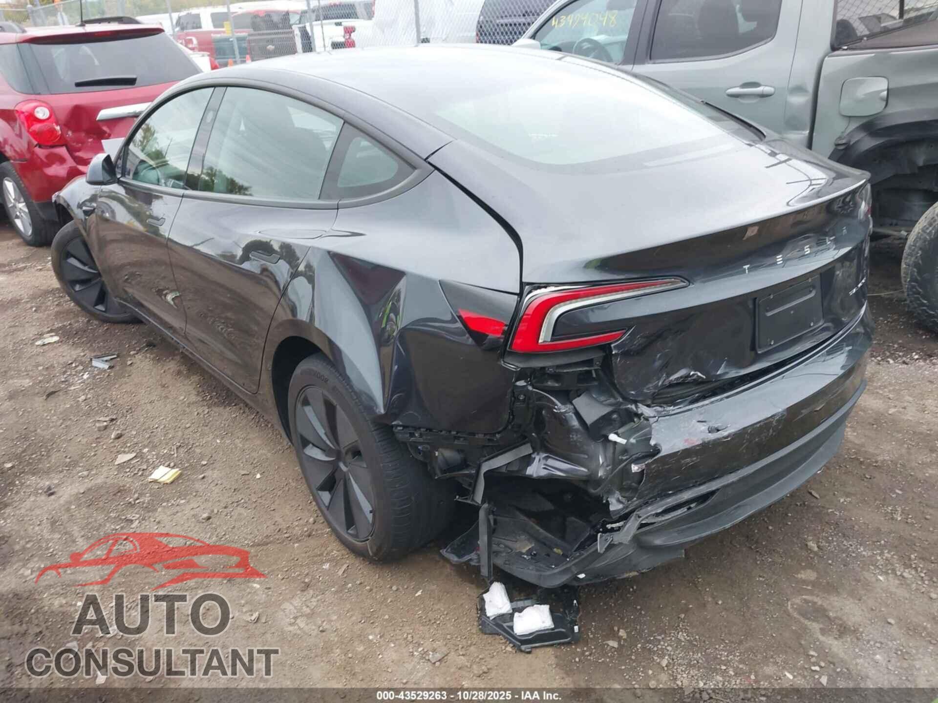 TESLA MODEL 3 2024 - 5YJ3E1EB5RF795124