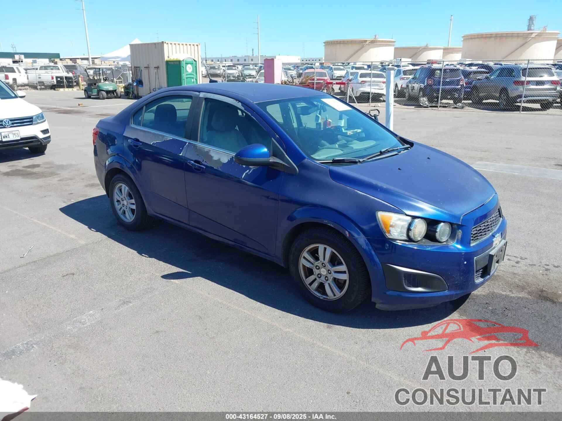 CHEVROLET SONIC 2014 - 1G1JC5SH0E4107702