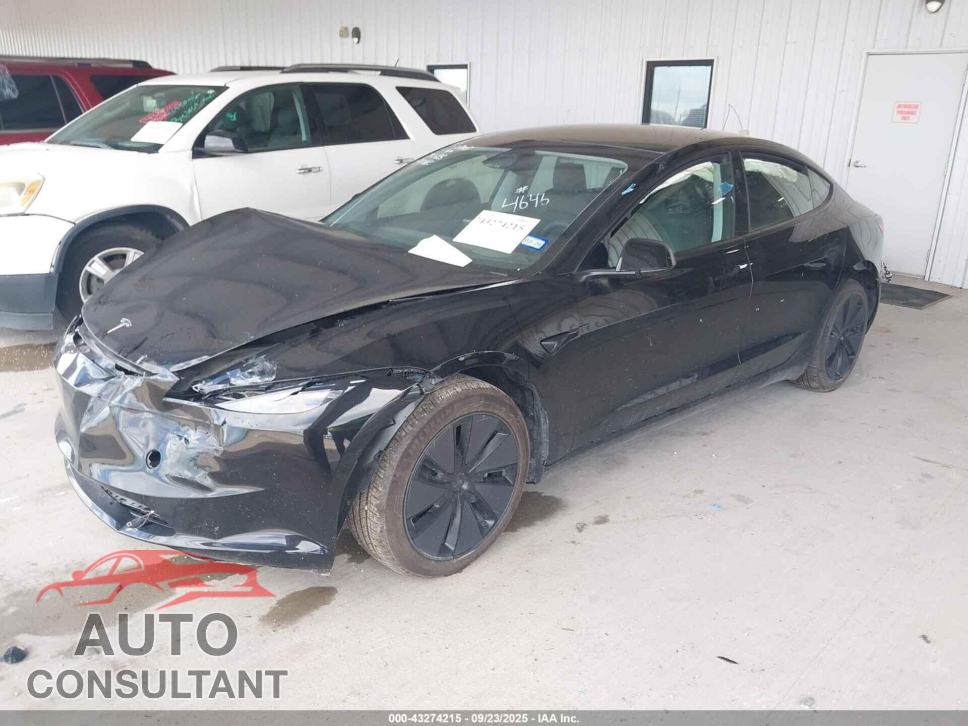 TESLA MODEL 3 2025 - 5YJ3E1EA9SF984646