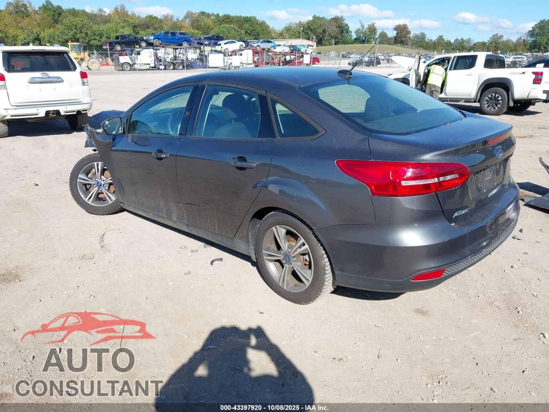 FORD FOCUS 2017 - 1FADP3FE2HL335536