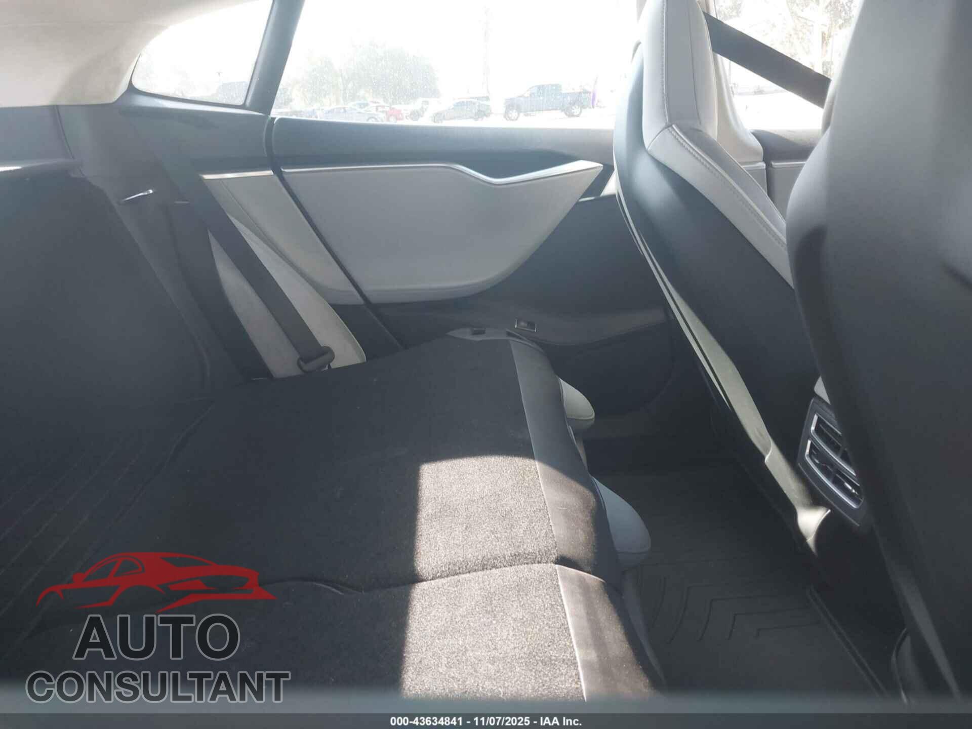 TESLA MODEL S 2013 - 5YJSA1DP6DFP20977
