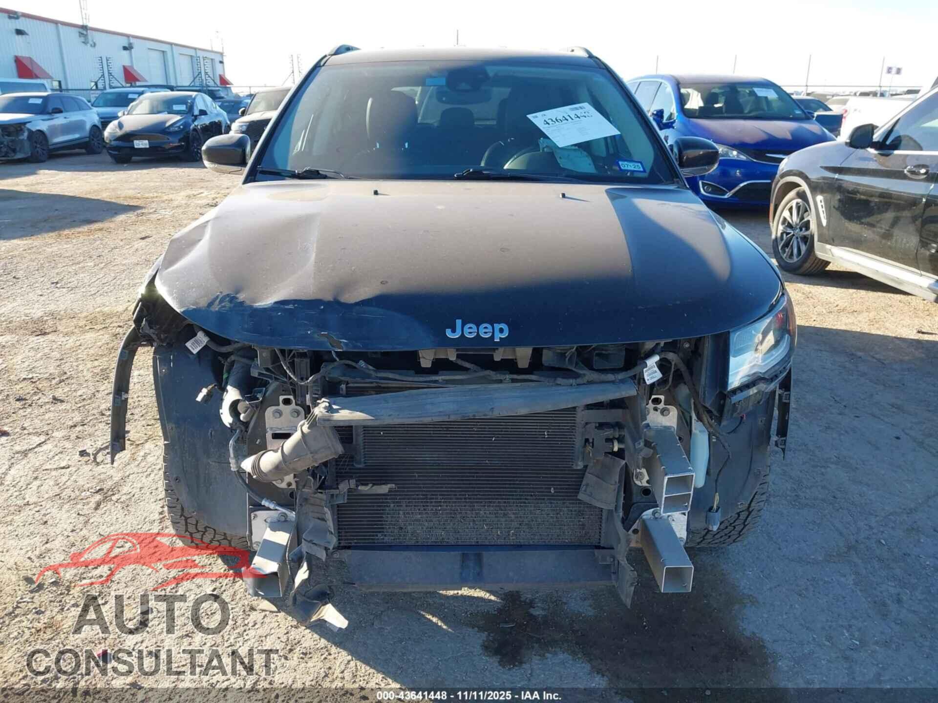 JEEP COMPASS 2018 - 3C4NJDCB8JT334224