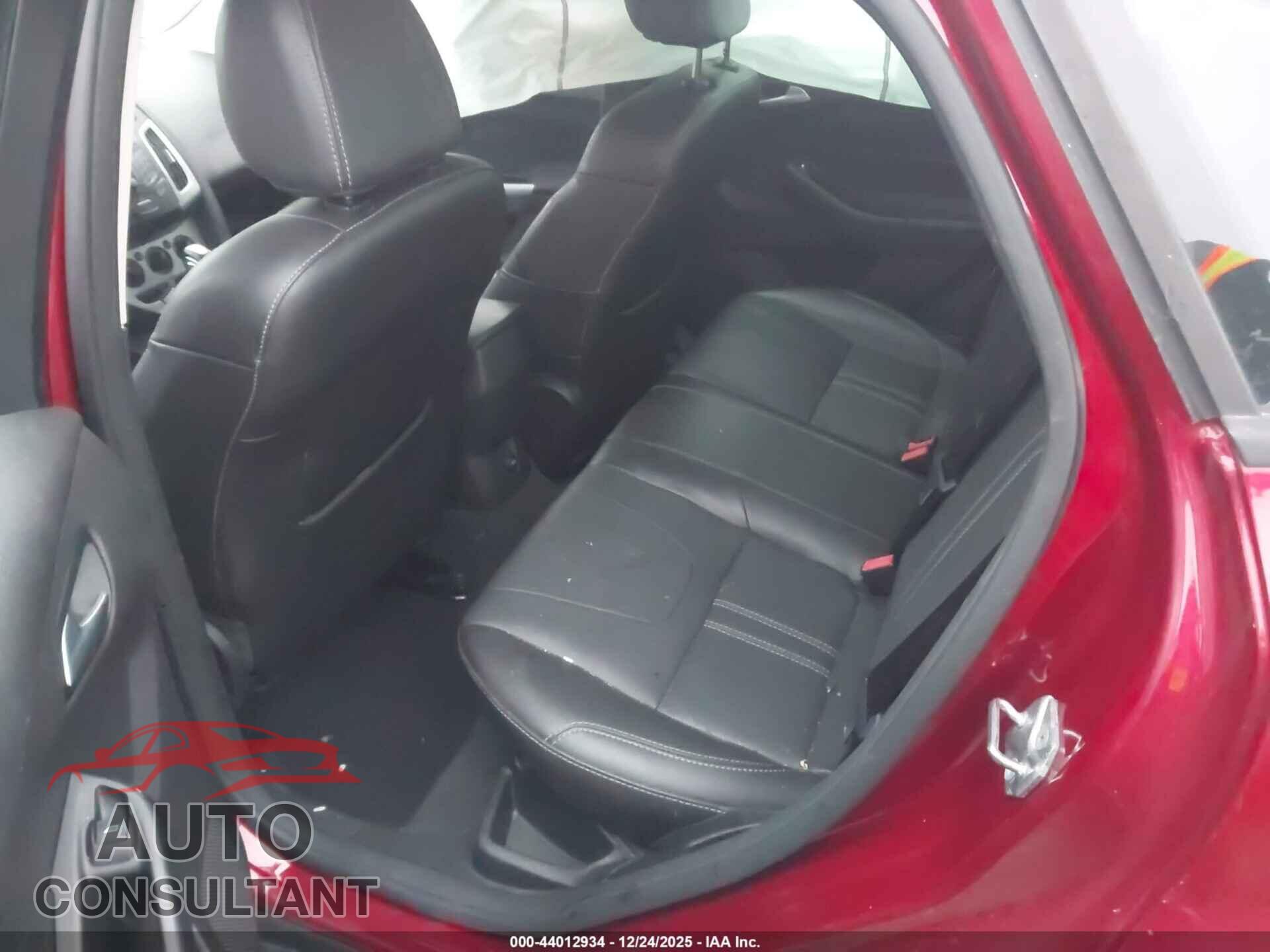 FORD FOCUS 2014 - 1FADP3F20EL449486