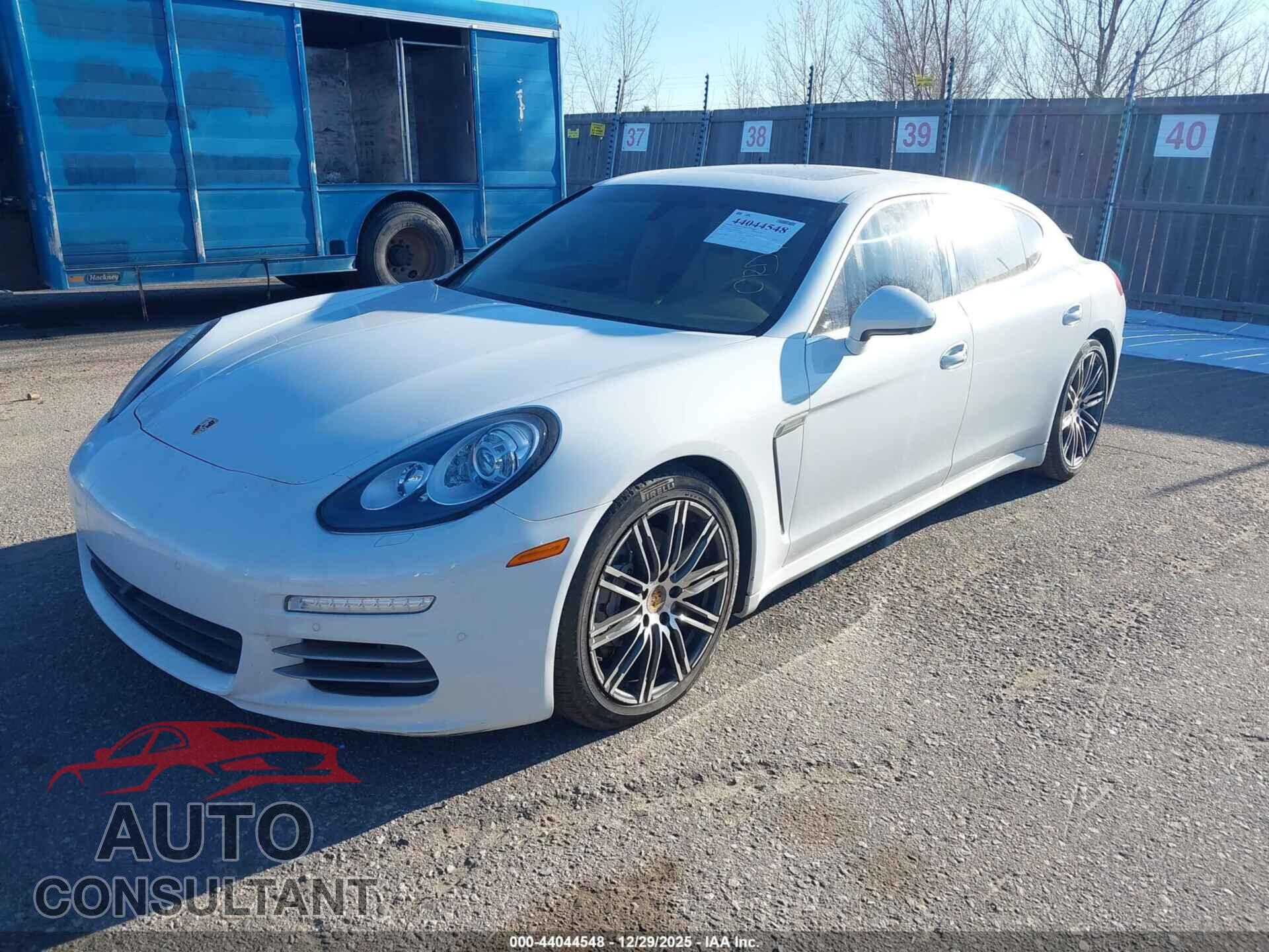 PORSCHE PANAMERA 2014 - WP0BB2A7XEL064059