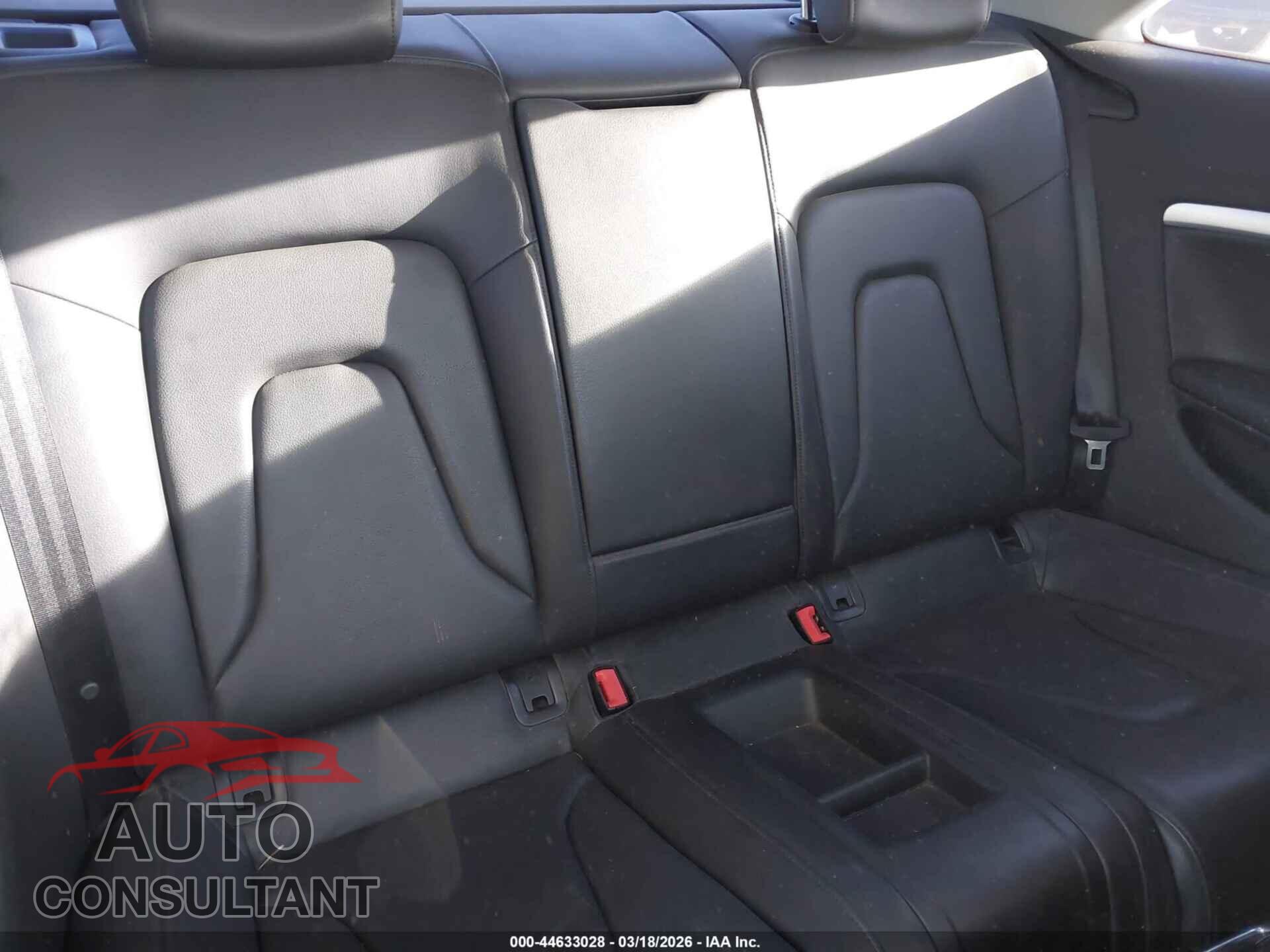 AUDI A5 2012 - WAULFAFR0CA005105