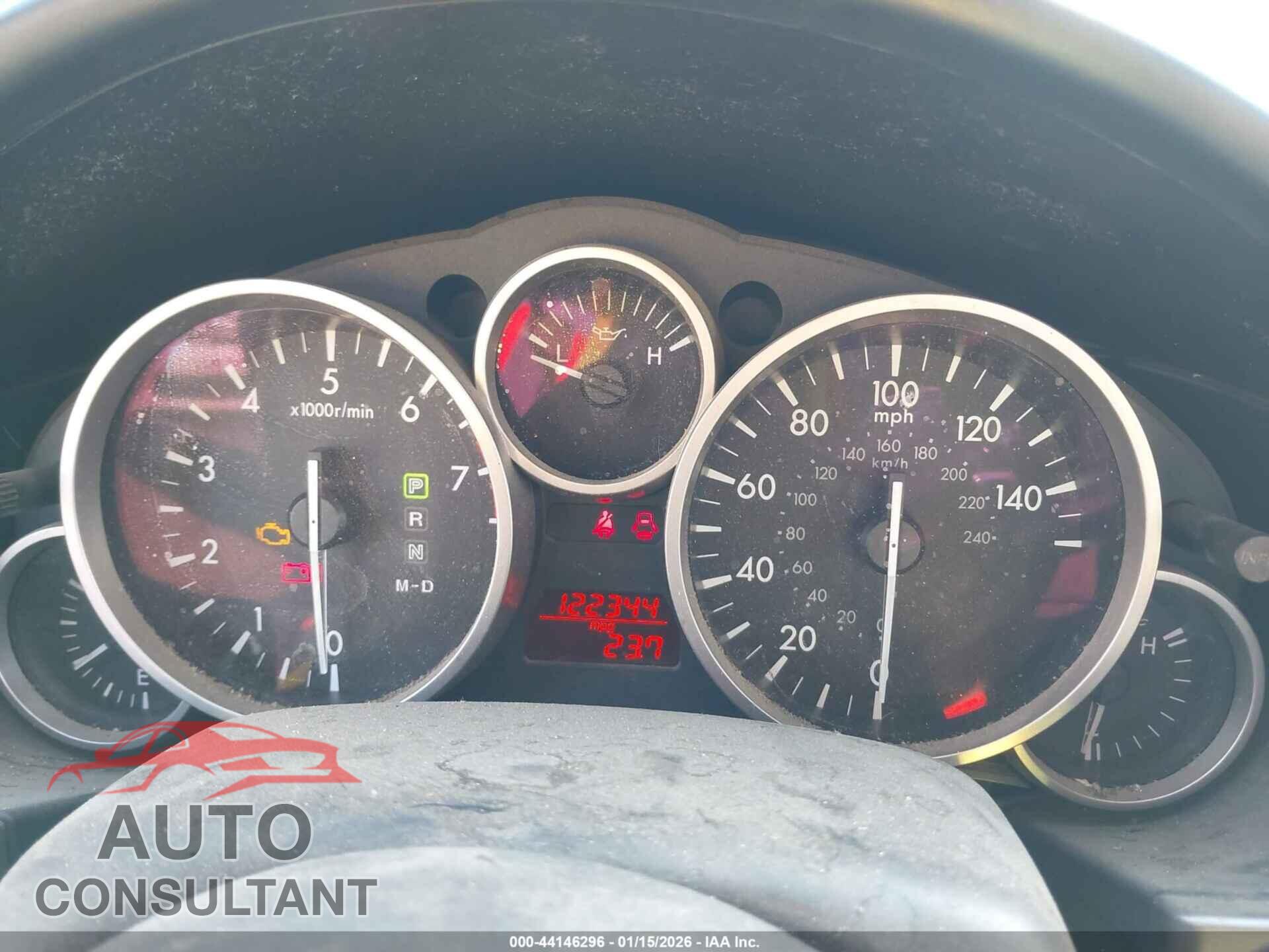 MAZDA MX-5 MIATA 2011 - JM1NC2PF2B0213375