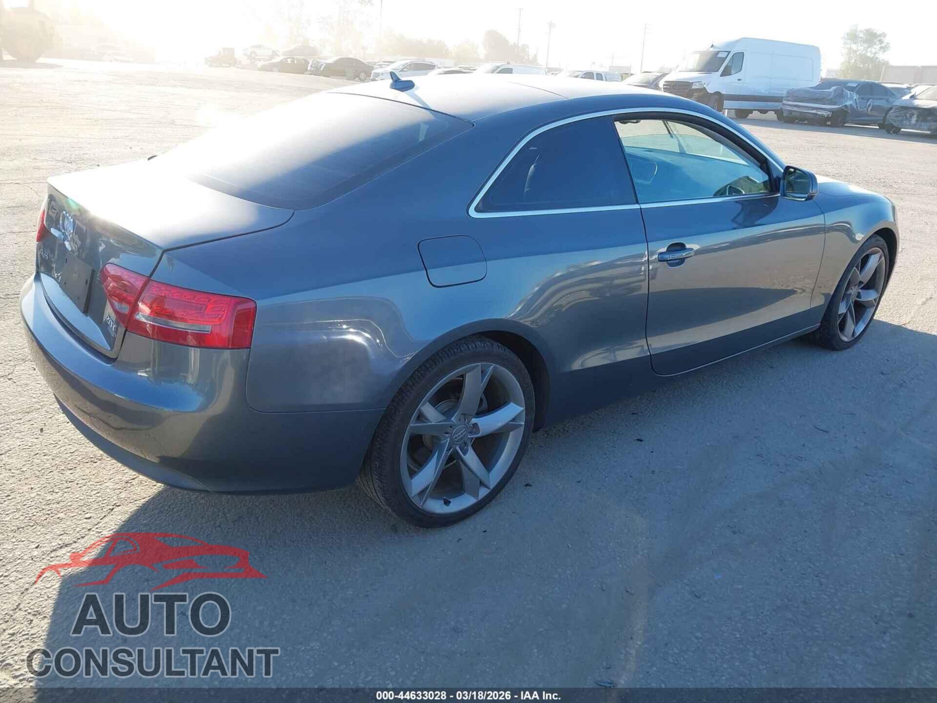 AUDI A5 2012 - WAULFAFR0CA005105
