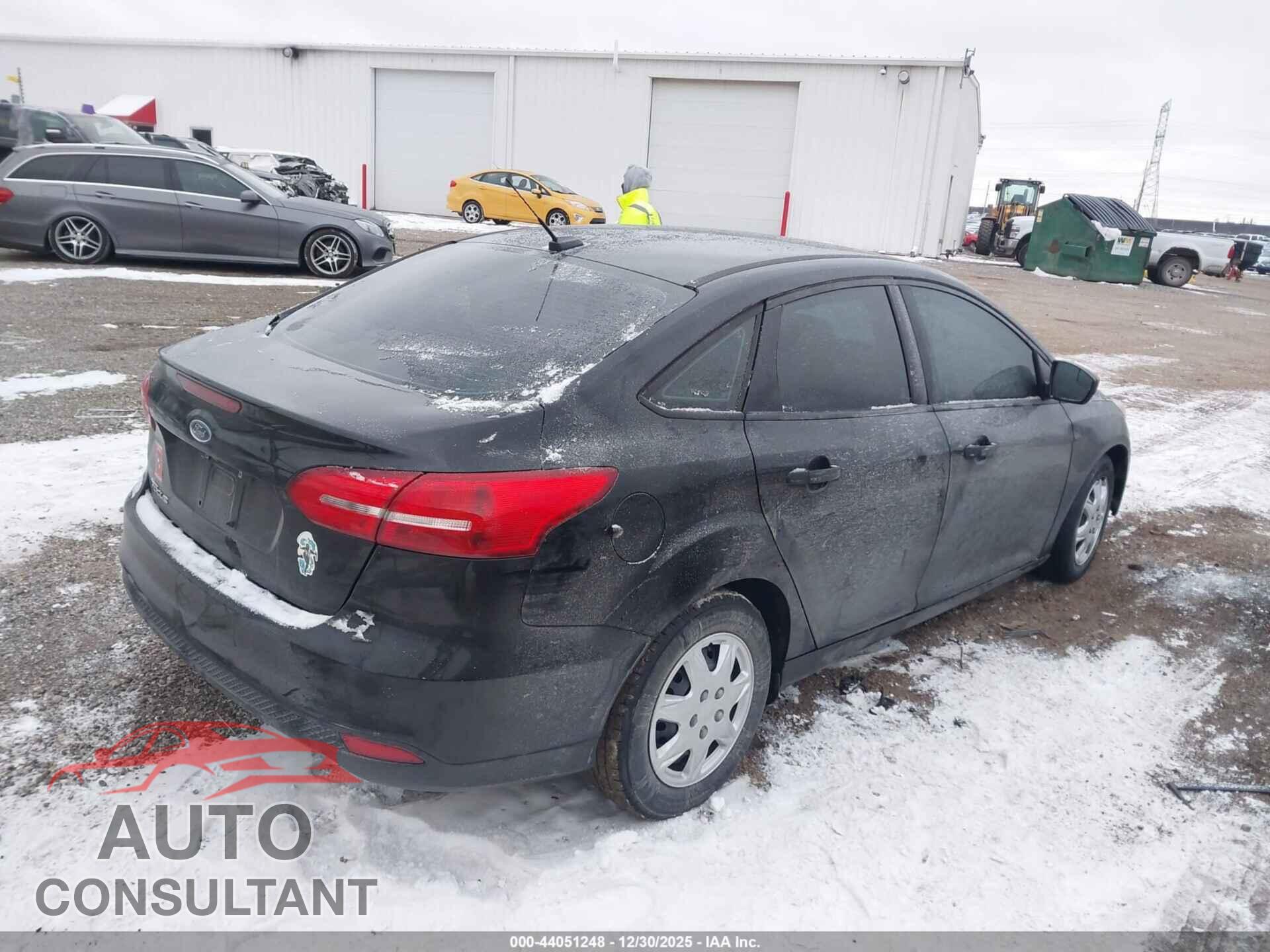FORD FOCUS 2017 - 1FADP3E29HL208810