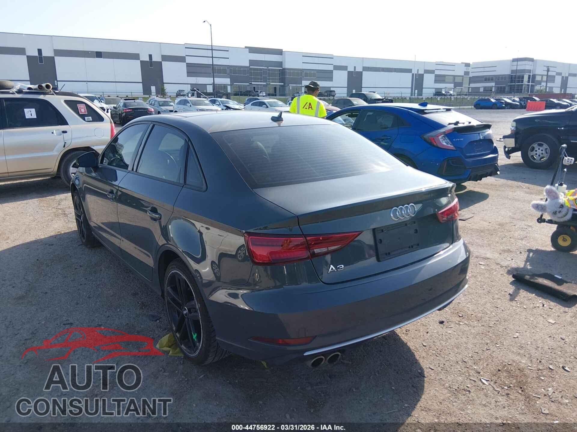 AUDI A3 2018 - WAUAUGFF8J1040350