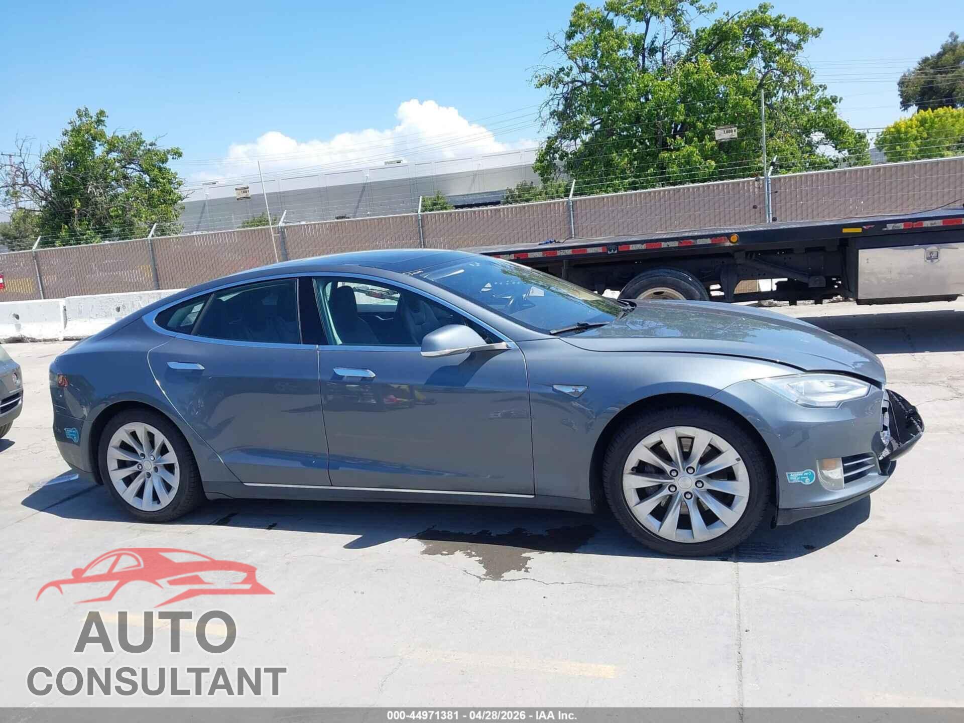 TESLA MODEL S 2013 - 5YJSA1DN8DFP28982